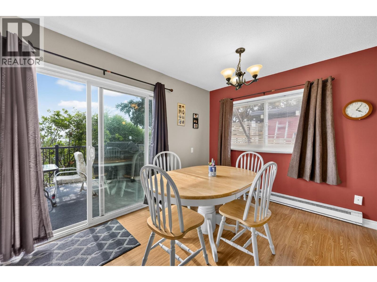 355 & 357 Gwyer Street, Penticton, British Columbia  V2A 1R2 - Photo 5 - 10399671