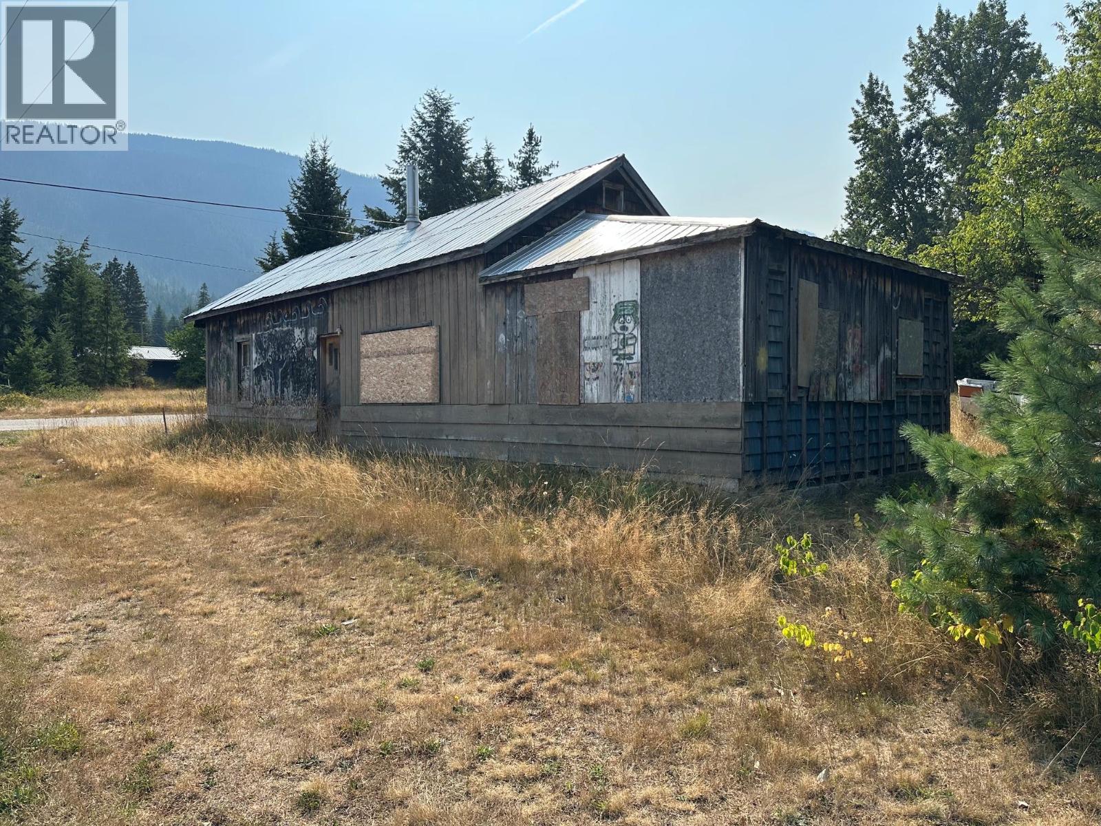 315 Fletcher Avenue, Slocan, British Columbia  V0G 2C0 - Photo 3 - 10399535