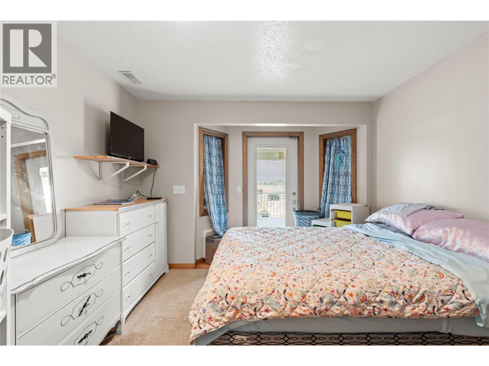 6778 97a Highway, Grindrod, British Columbia  V0E 1V0 - Photo 44 - 10399234