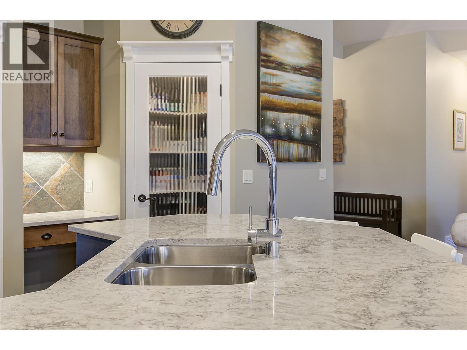 12633 Driftwood Court, Lake Country, British Columbia  V4V 2M9 - Photo 10 - 10399777