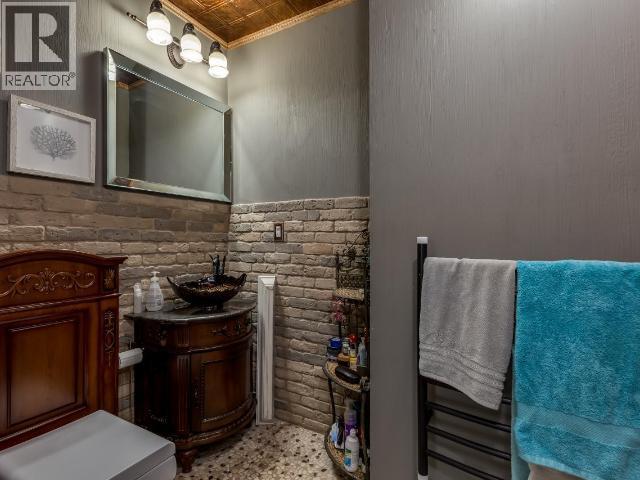 5208 Trans Canada Highway, Kamloops, British Columbia  V1S 2A5 - Photo 31 - 10399415