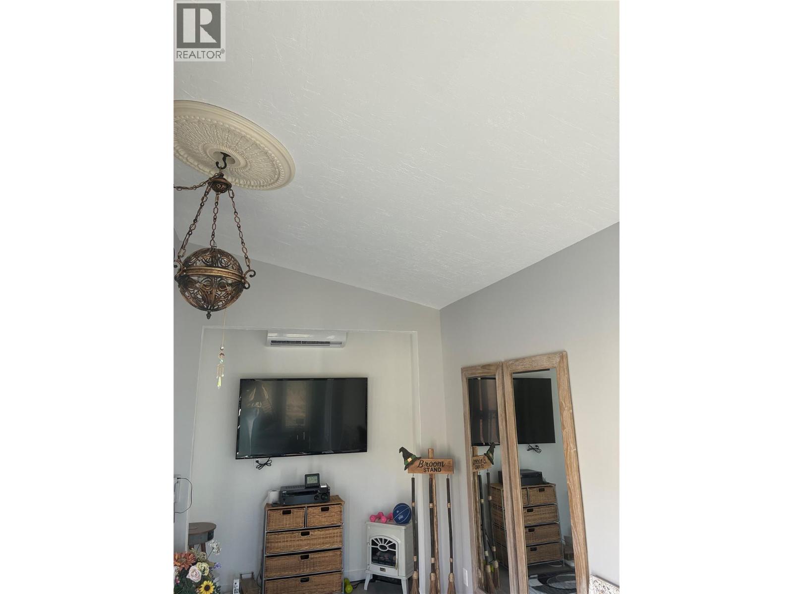 5208 Trans Canada Highway, Kamloops, British Columbia  V1S 2A5 - Photo 52 - 10399415