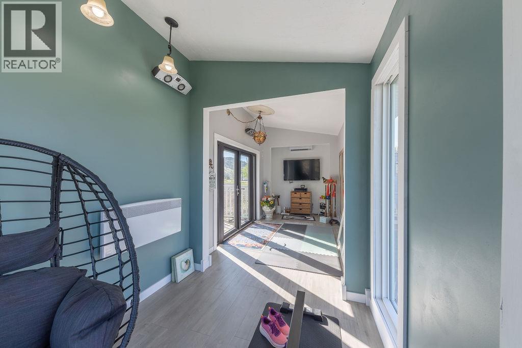 5208 Trans Canada Highway, Kamloops, British Columbia  V1S 2A5 - Photo 53 - 10399415