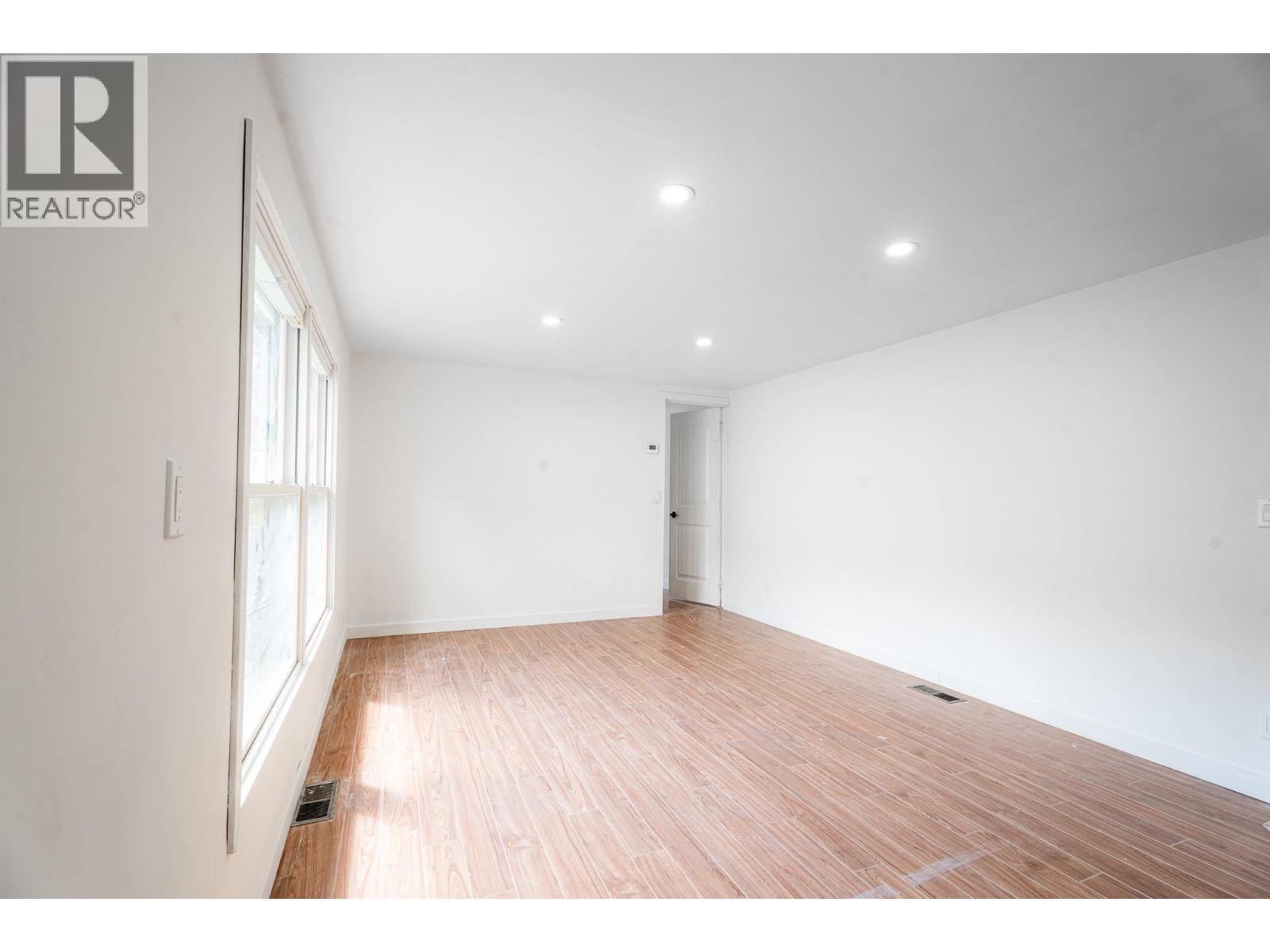 1175 Rose Hill Road Unit# 74, Kamloops, British Columbia  V2B 0B6 - Photo 13 - 10399753