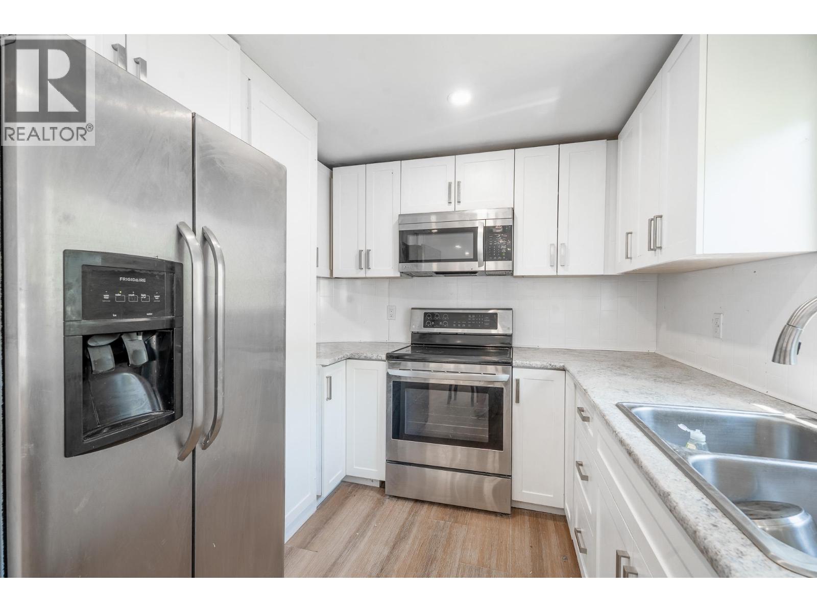 1175 Rose Hill Road Unit# 74, Kamloops, British Columbia  V2B 0B6 - Photo 7 - 10399753