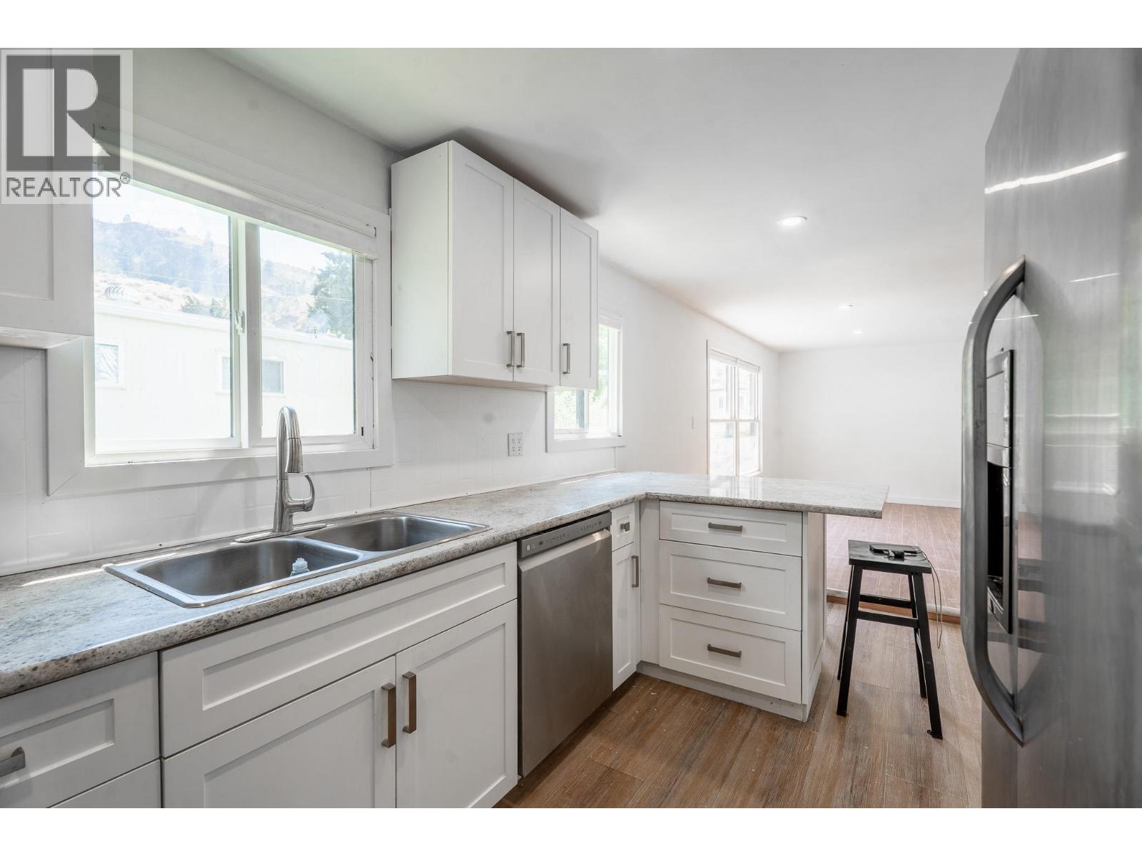 1175 Rose Hill Road Unit# 74, Kamloops, British Columbia  V2B 0B6 - Photo 9 - 10399753