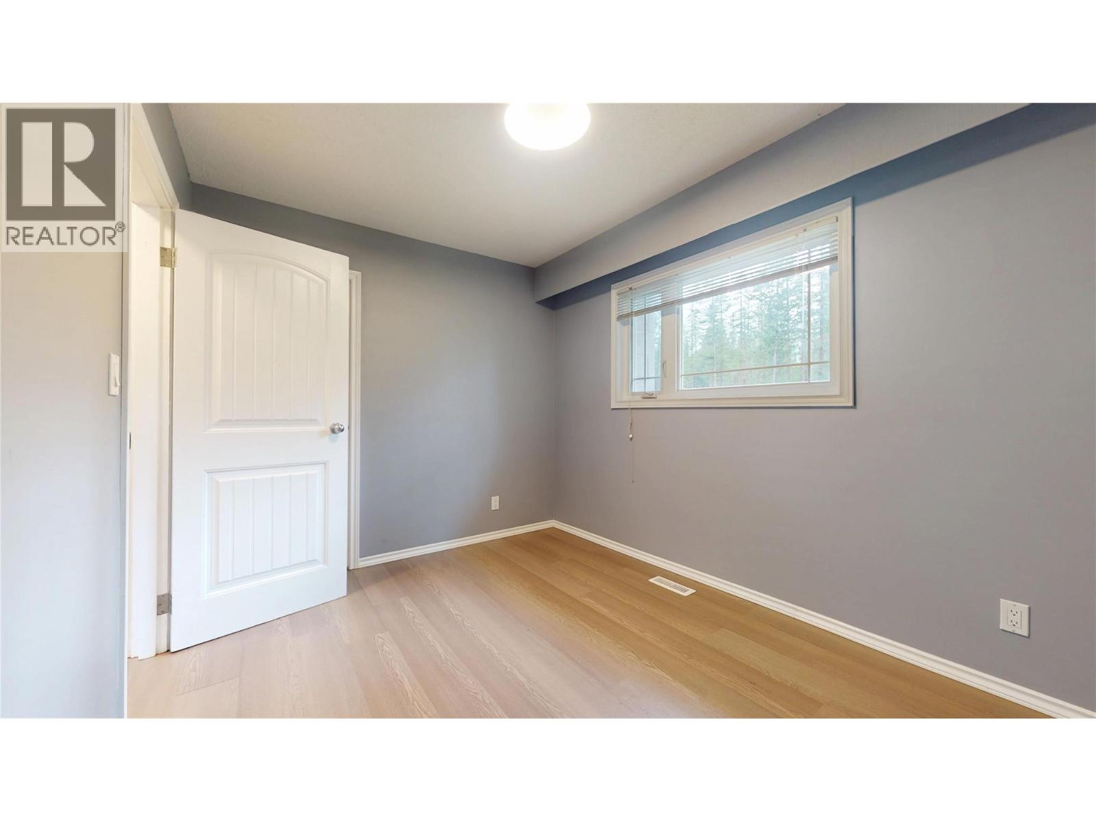 2001 8th Avenue S, Cranbrook, British Columbia  V1C 7E7 - Photo 14 - 10399298