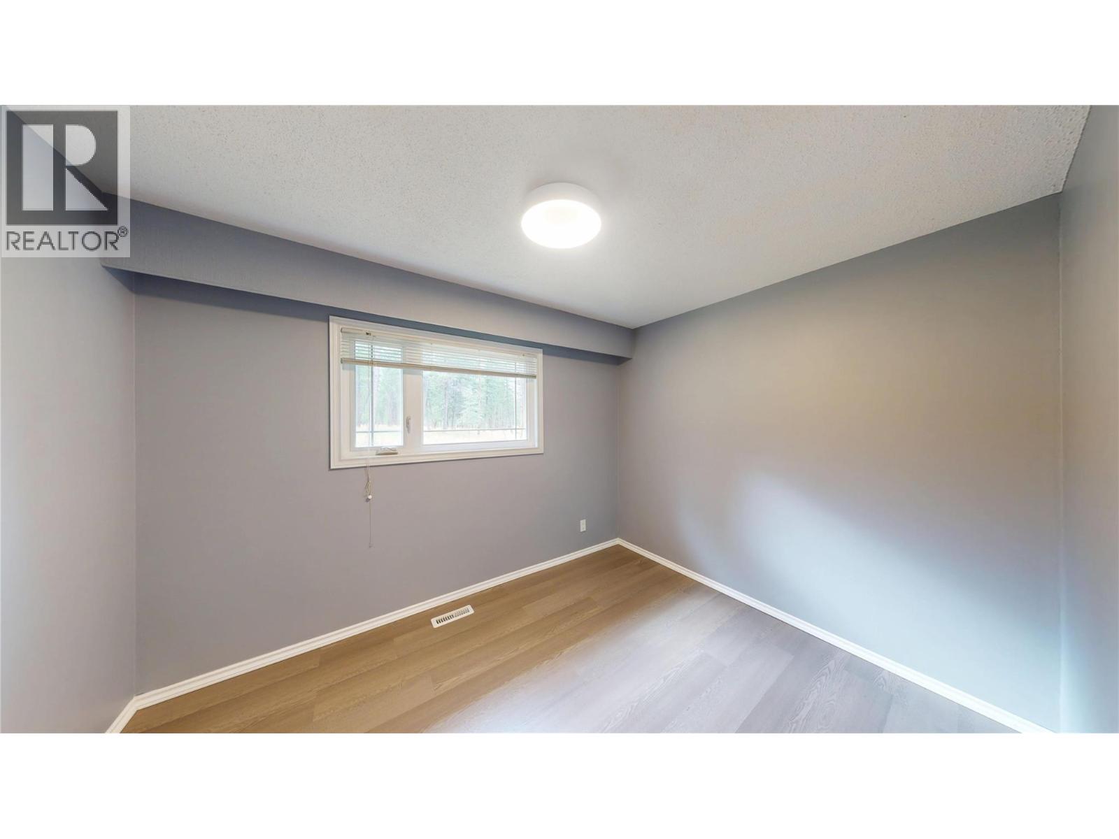 2001 8th Avenue S, Cranbrook, British Columbia  V1C 7E7 - Photo 15 - 10399298
