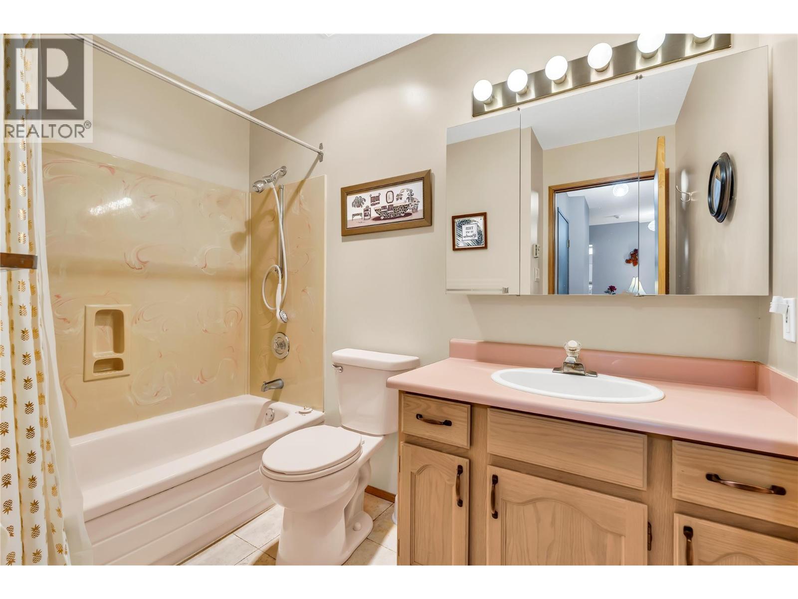 272 Green Avenue W Unit# 402, Penticton, British Columbia  V2A 3T2 - Photo 18 - 10399762
