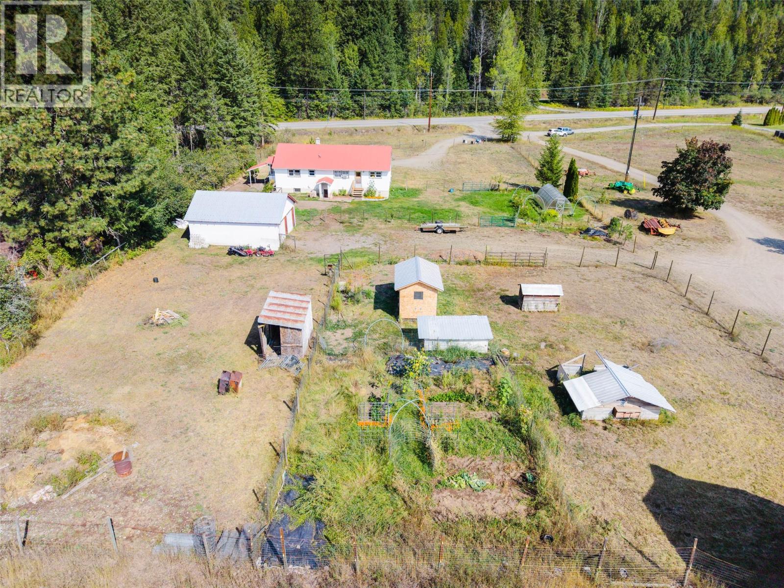 6352 Highway 3 Highway, Salmo, British Columbia  V0G 1Z0 - Photo 30 - 10399408