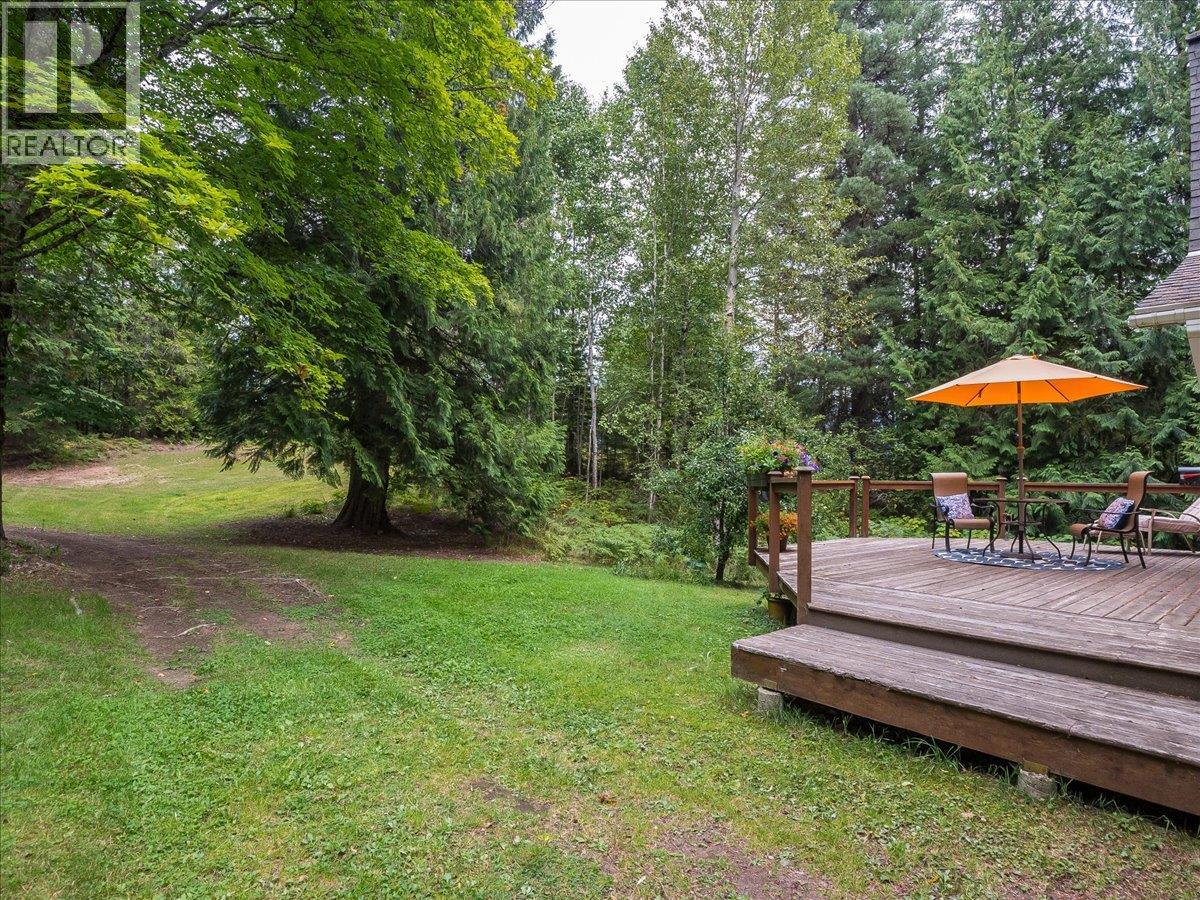 7720 Avis Road, Winlaw, British Columbia  V0G 2J0 - Photo 2 - 10399815