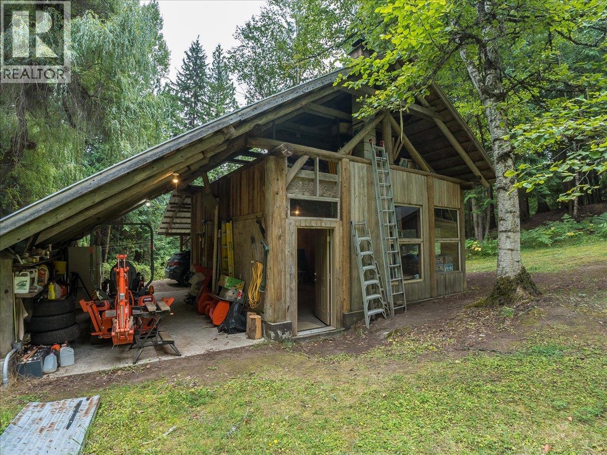 7720 Avis Road, Winlaw, British Columbia  V0G 2J0 - Photo 29 - 10399815