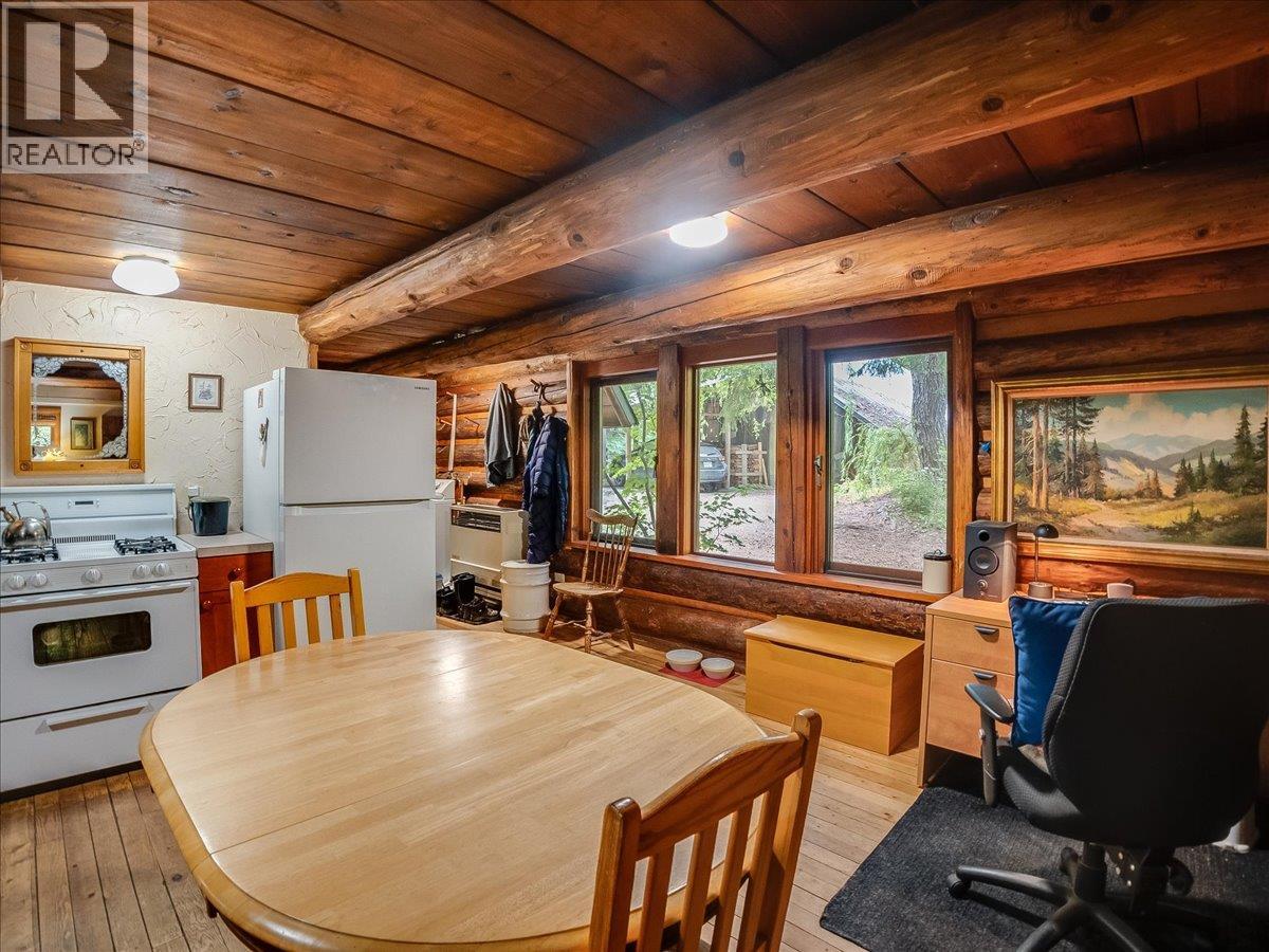 7720 Avis Road, Winlaw, British Columbia  V0G 2J0 - Photo 9 - 10399815