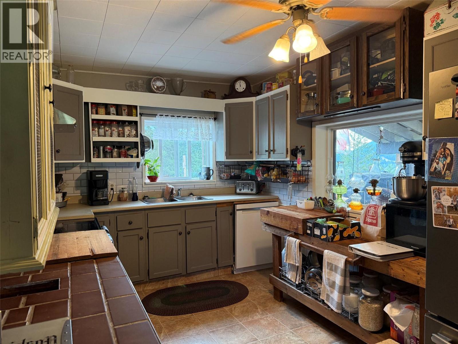 3320 Birch Island Lost Creek Road, Clearwater, British Columbia  V0E 3A0 - Photo 10 - 10399804