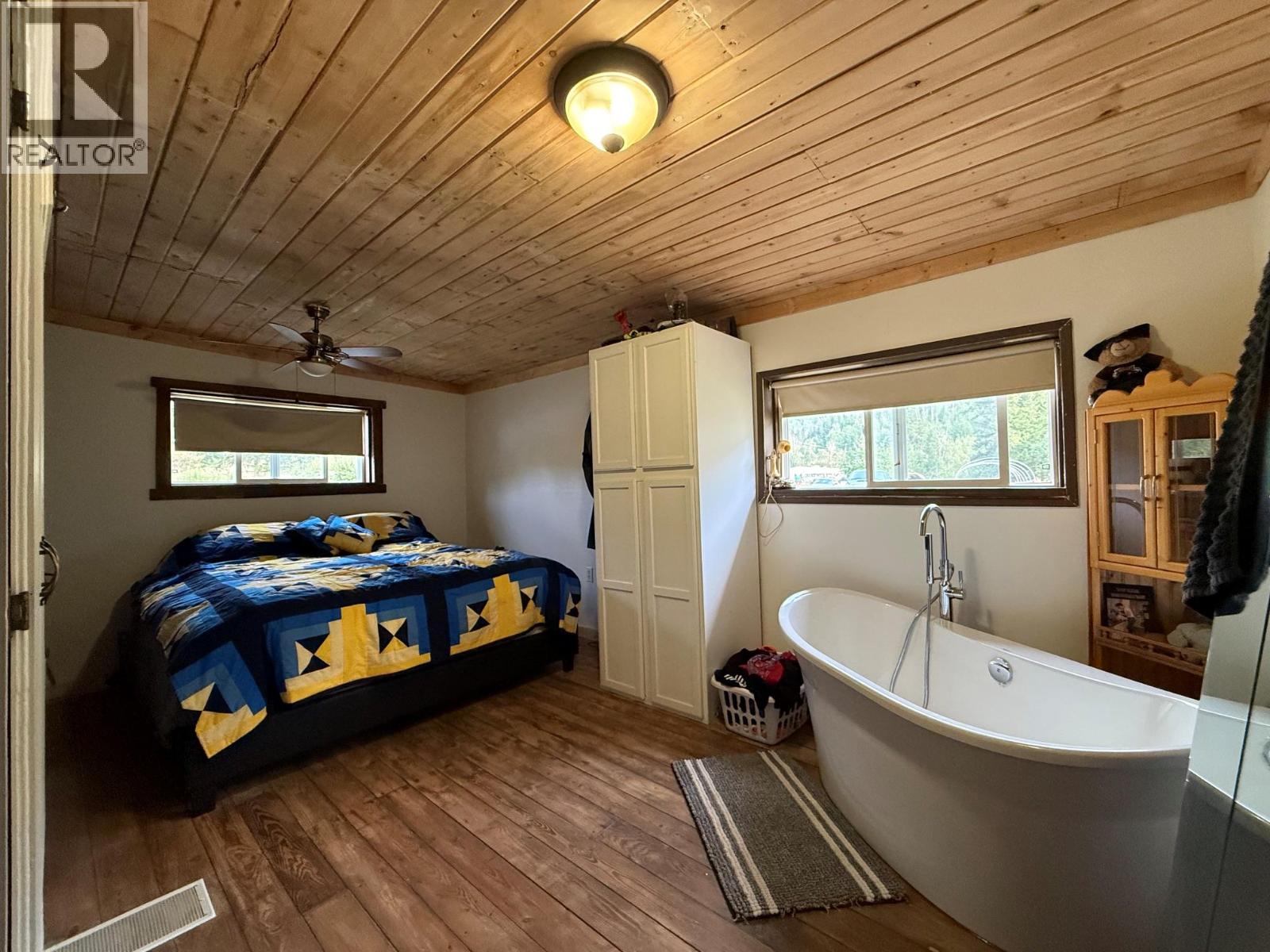 3320 Birch Island Lost Creek Road, Clearwater, British Columbia  V0E 3A0 - Photo 13 - 10399804