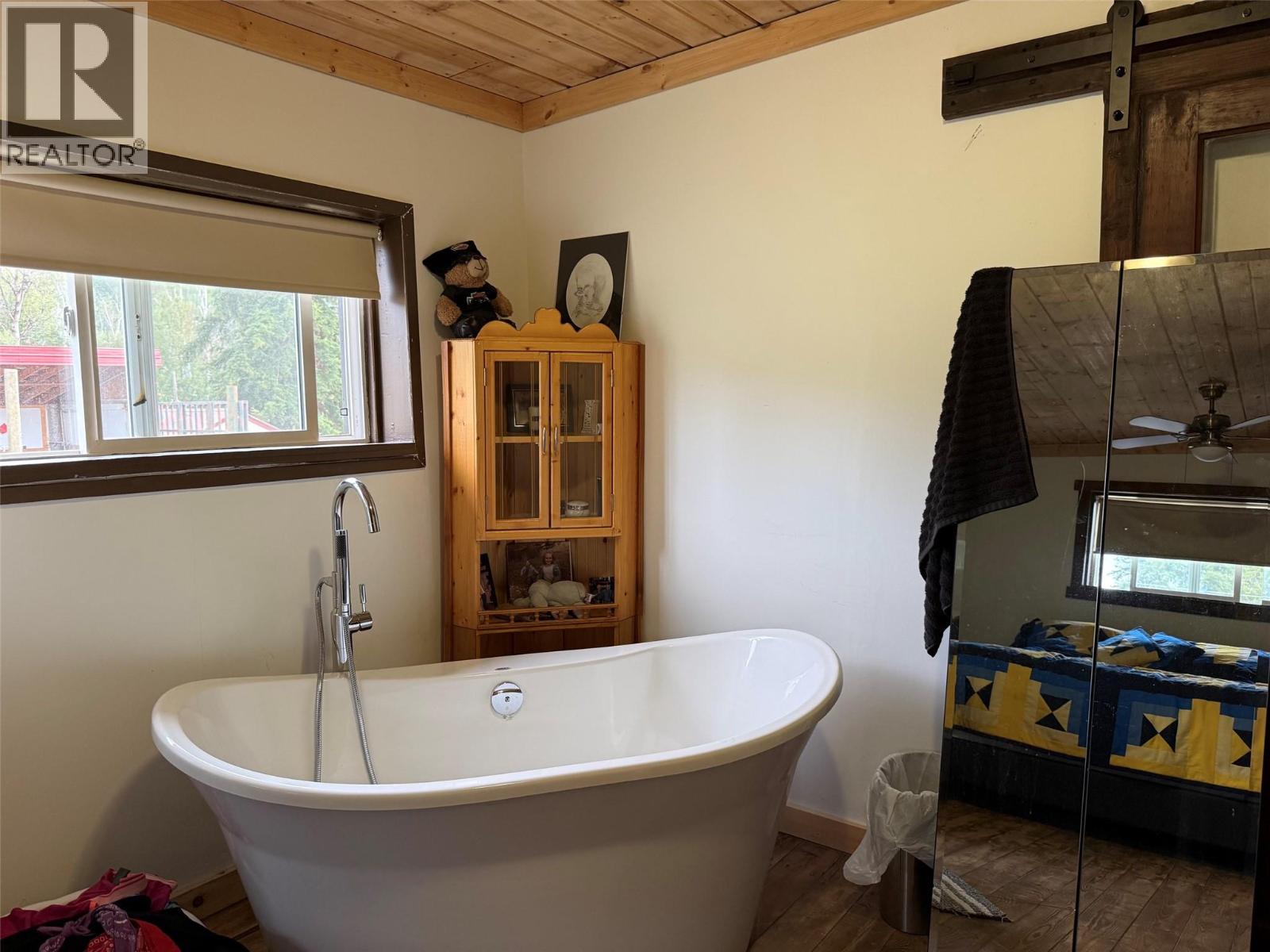 3320 Birch Island Lost Creek Road, Clearwater, British Columbia  V0E 3A0 - Photo 14 - 10399804
