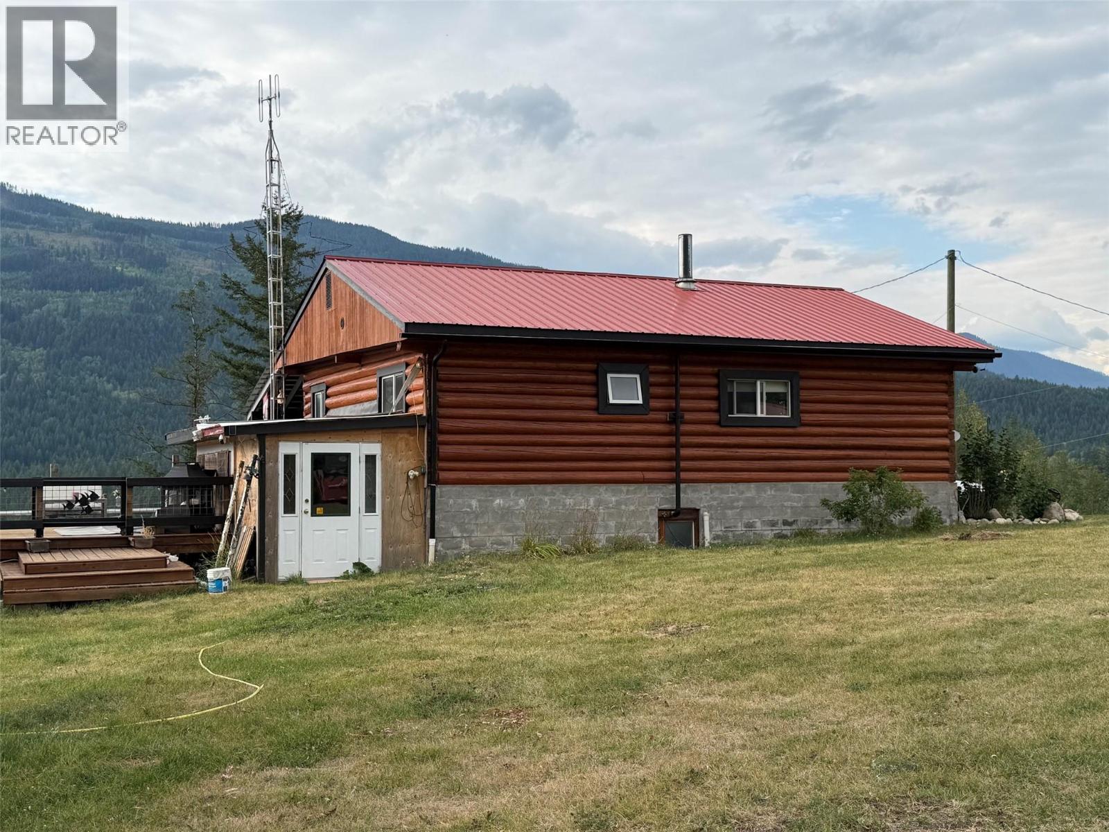 3320 Birch Island Lost Creek Road, Clearwater, British Columbia  V0E 3A0 - Photo 4 - 10399804