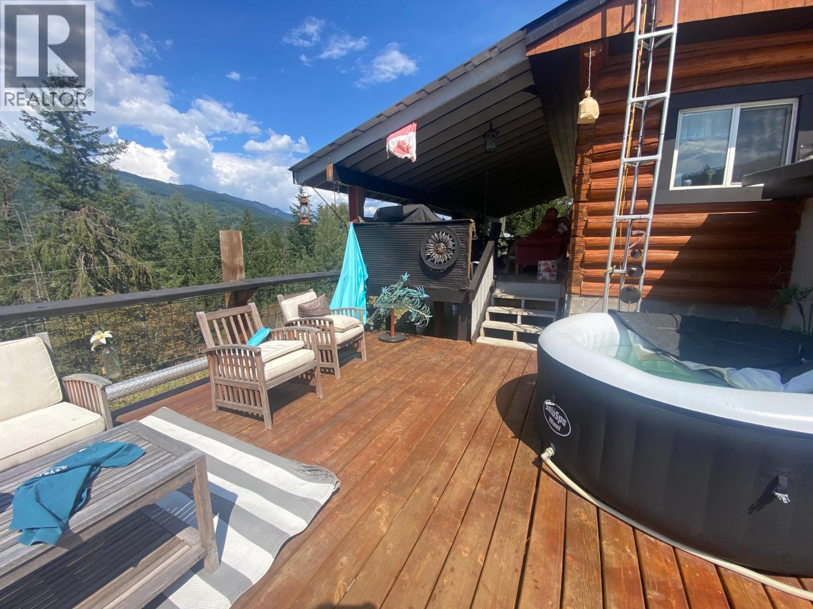 3320 Birch Island Lost Creek Road, Clearwater, British Columbia  V0E 3A0 - Photo 6 - 10399804