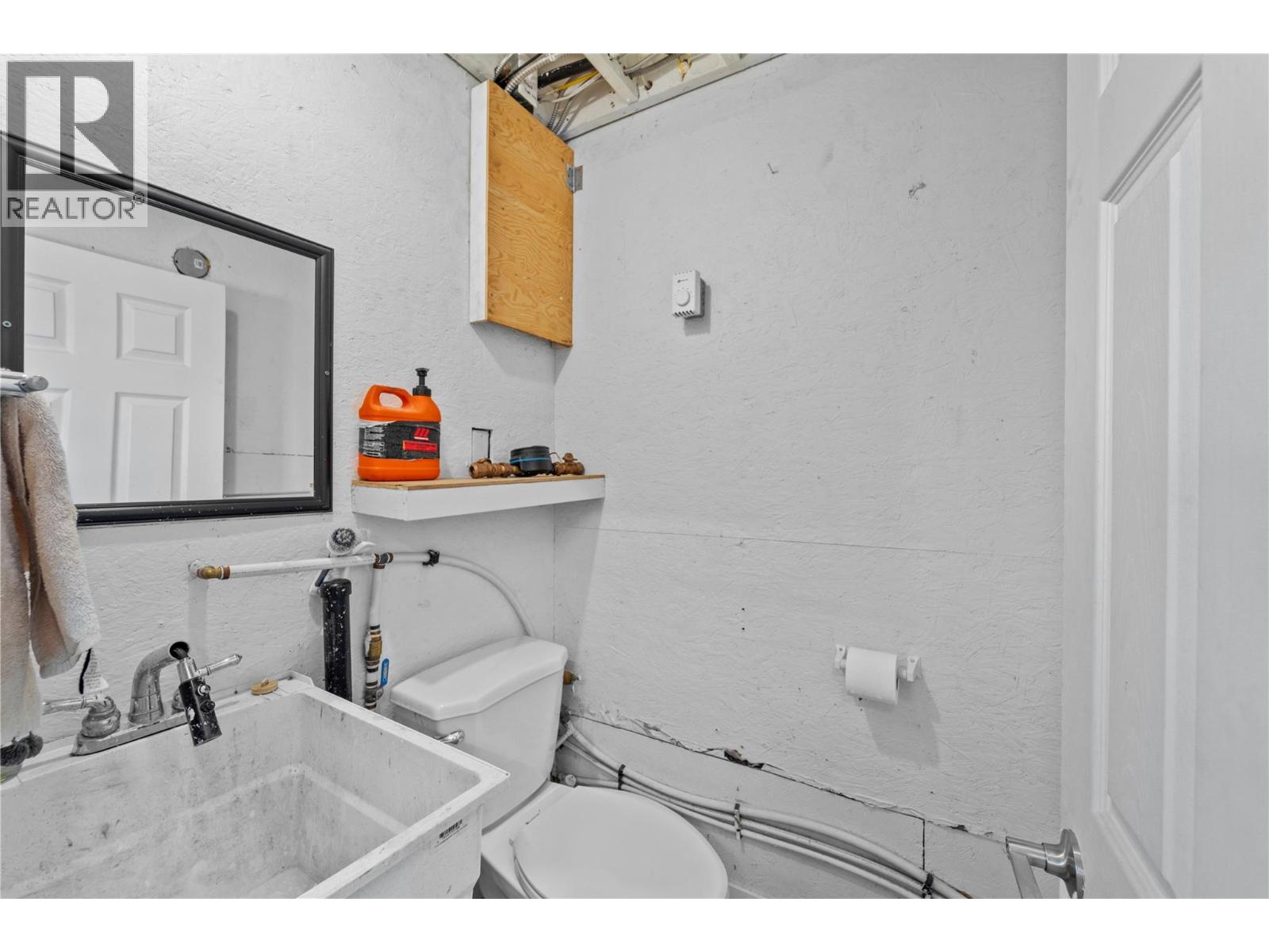 1550 Walnut Avenue, Merritt, British Columbia  V1K 1L3 - Photo 9 - 10399835