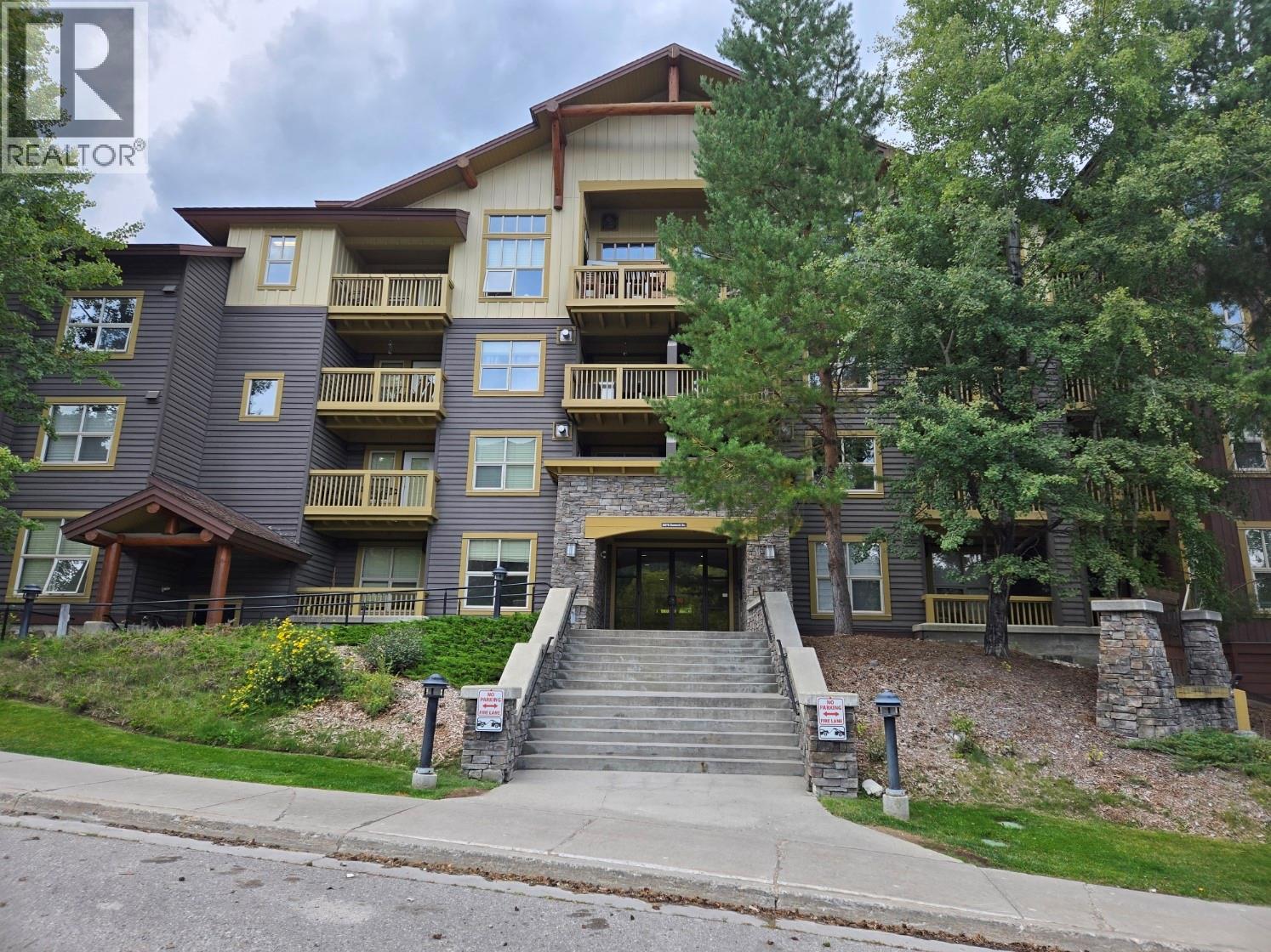 2070 Summit Drive Unit# 201b, Panorama, British Columbia  V0A 1T0 - Photo 1 - 10399670