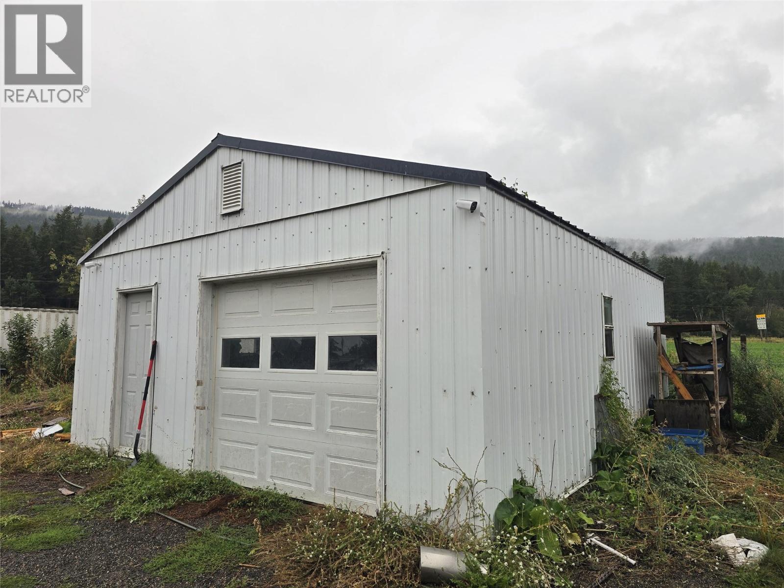 197 24 Highway, Little Fort, British Columbia  V0E 2C0 - Photo 20 - 10399831