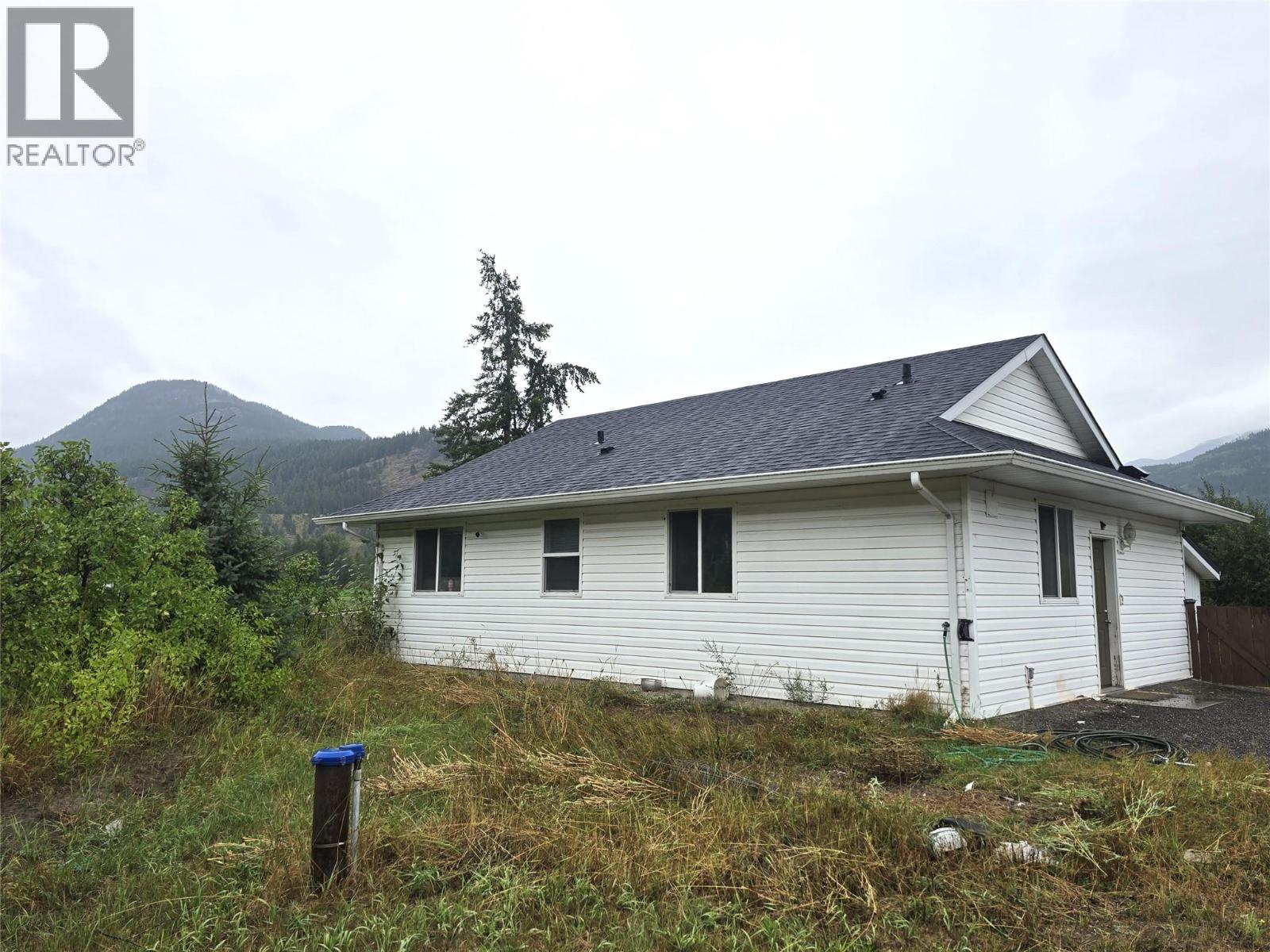 197 24 Highway, Little Fort, British Columbia  V0E 2C0 - Photo 30 - 10399831
