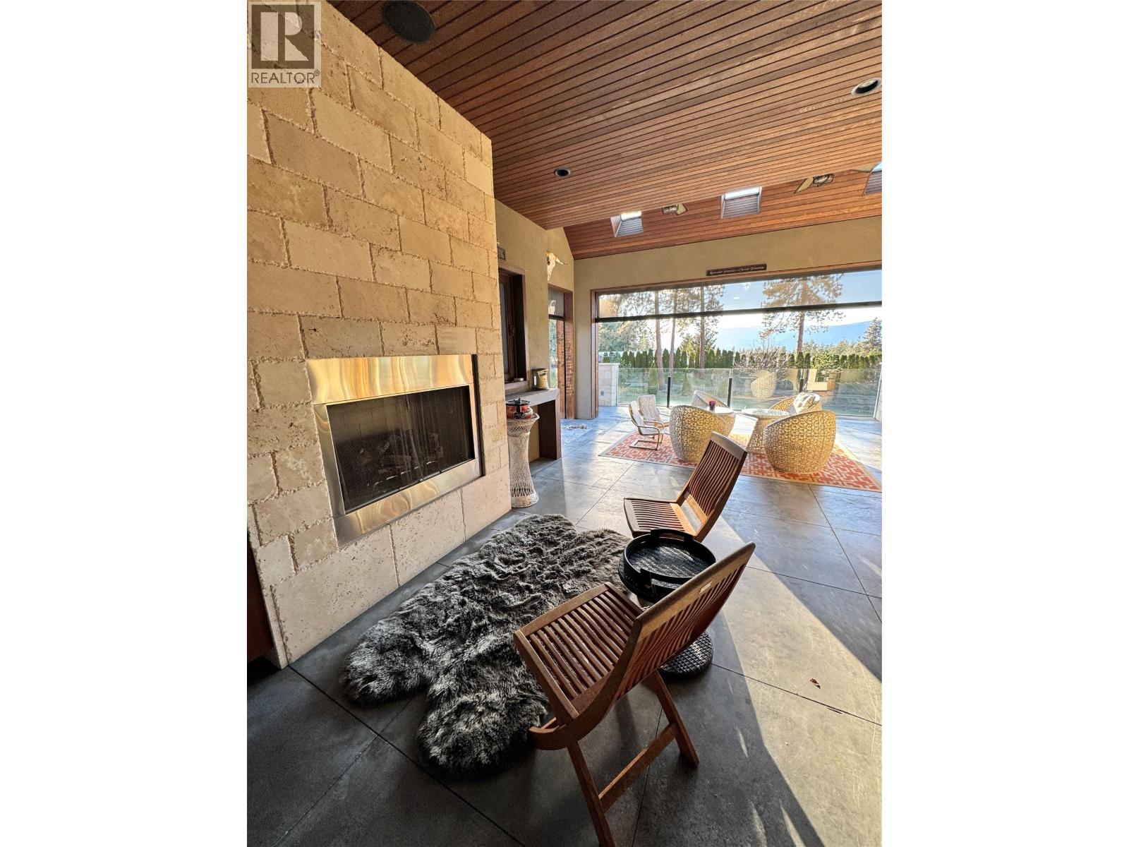 3990 Fairwinds Court, Kelowna, British Columbia  V1W 4G1 - Photo 40 - 10399792