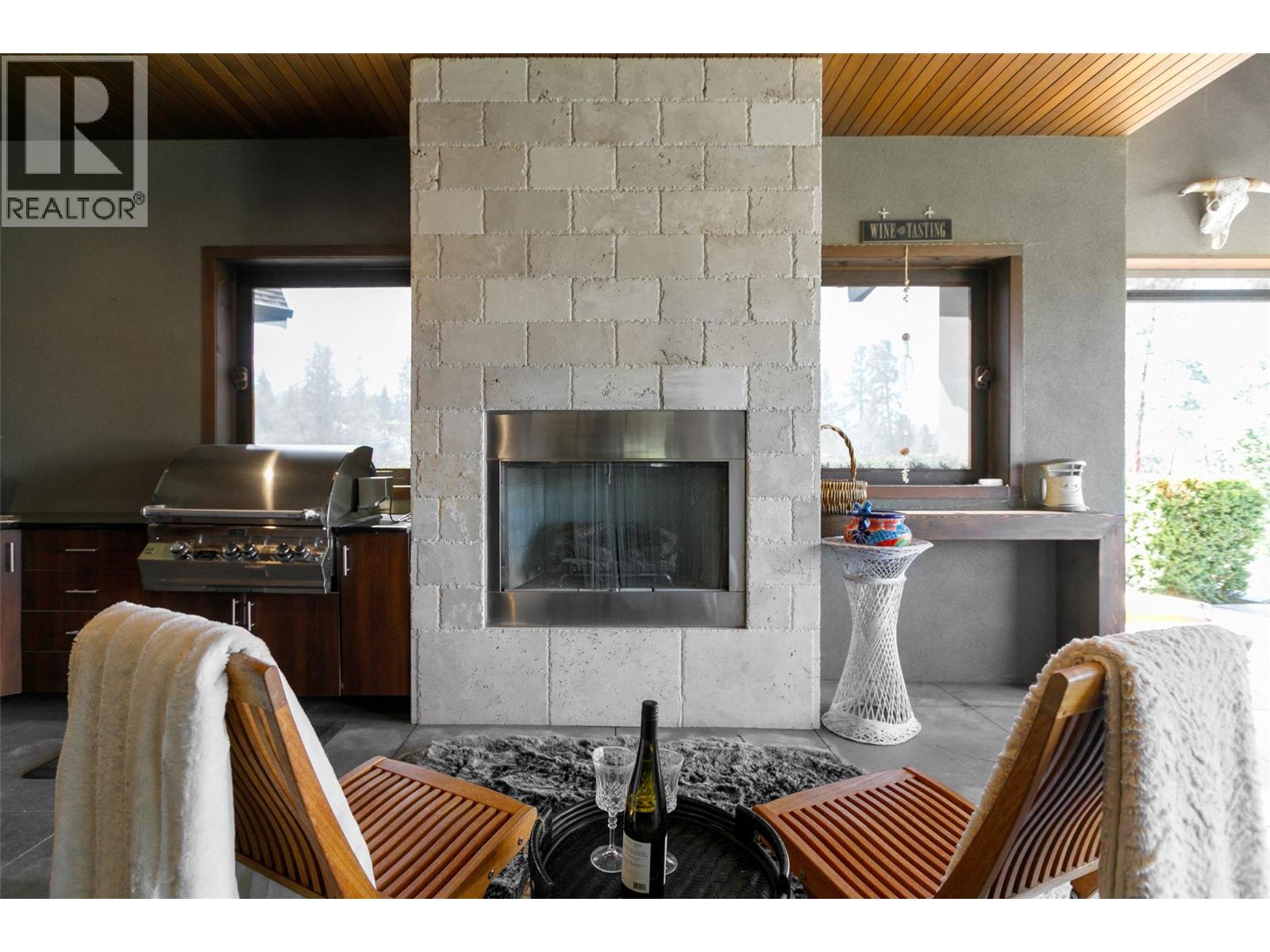 3990 Fairwinds Court, Kelowna, British Columbia  V1W 4G1 - Photo 45 - 10399792