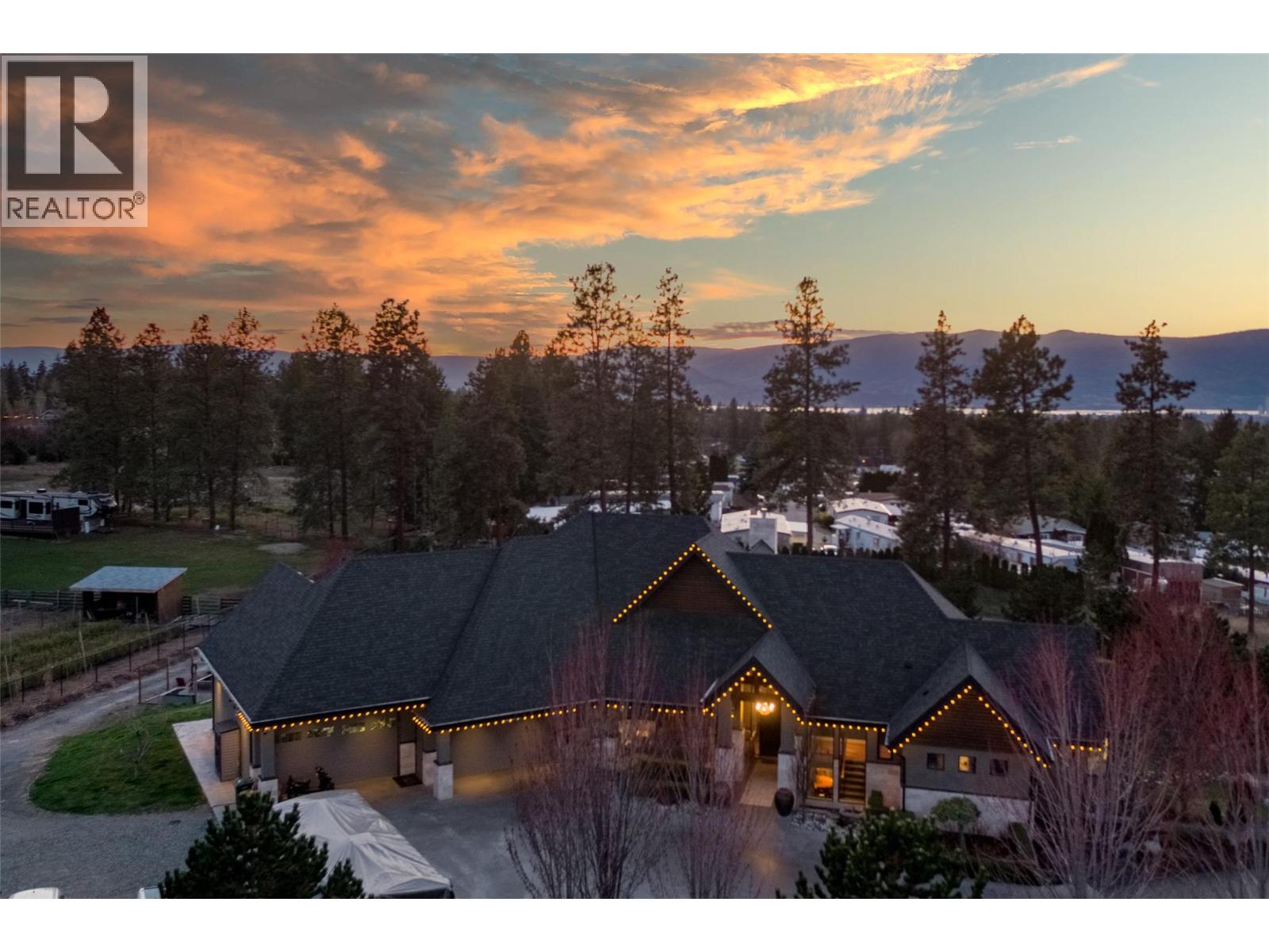 3990 Fairwinds Court, Kelowna, British Columbia  V1W 4G1 - Photo 5 - 10399792
