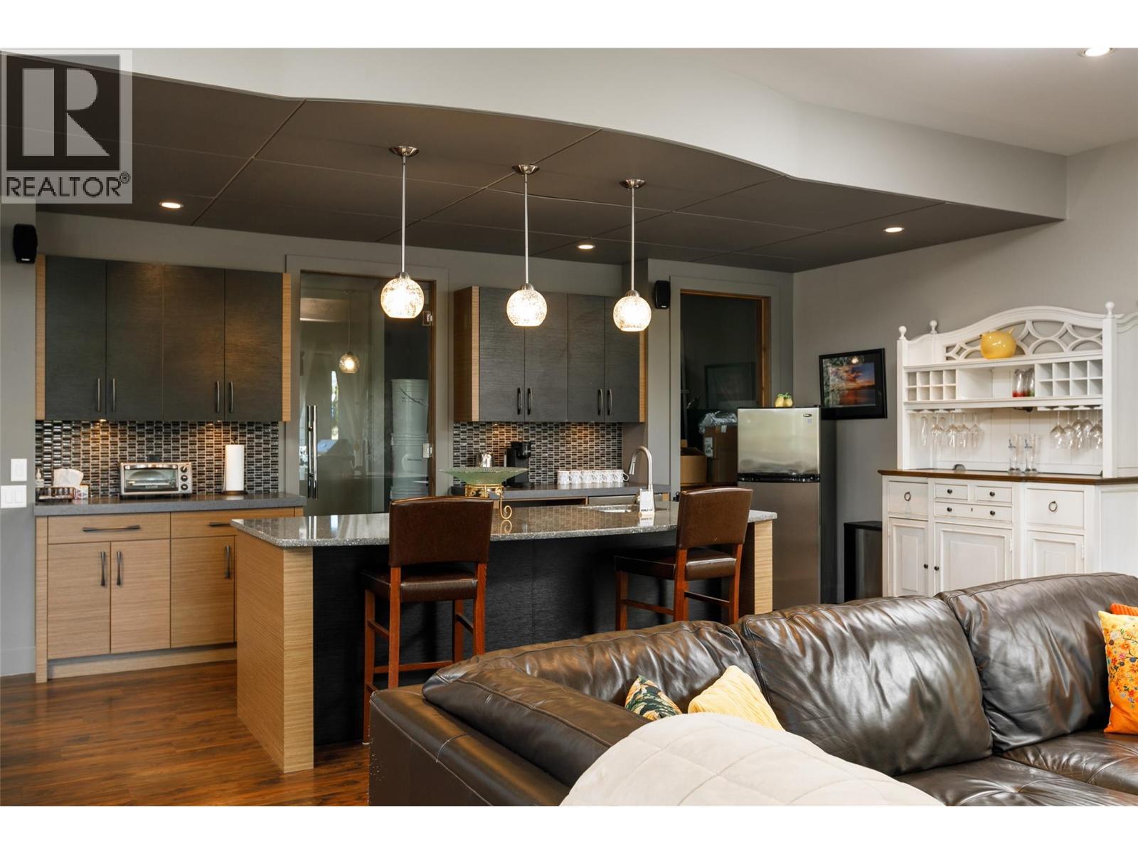 3990 Fairwinds Court, Kelowna, British Columbia  V1W 4G1 - Photo 85 - 10399792