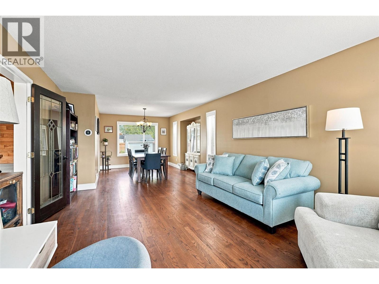 1913 Granite Avenue, Merritt, British Columbia  V1K 1B8 - Photo 4 - 10399369