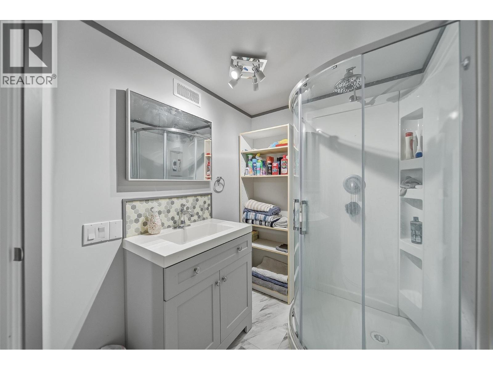 1125 Halston Avenue, Kamloops, British Columbia  V2B 2C2 - Photo 43 - 10399838