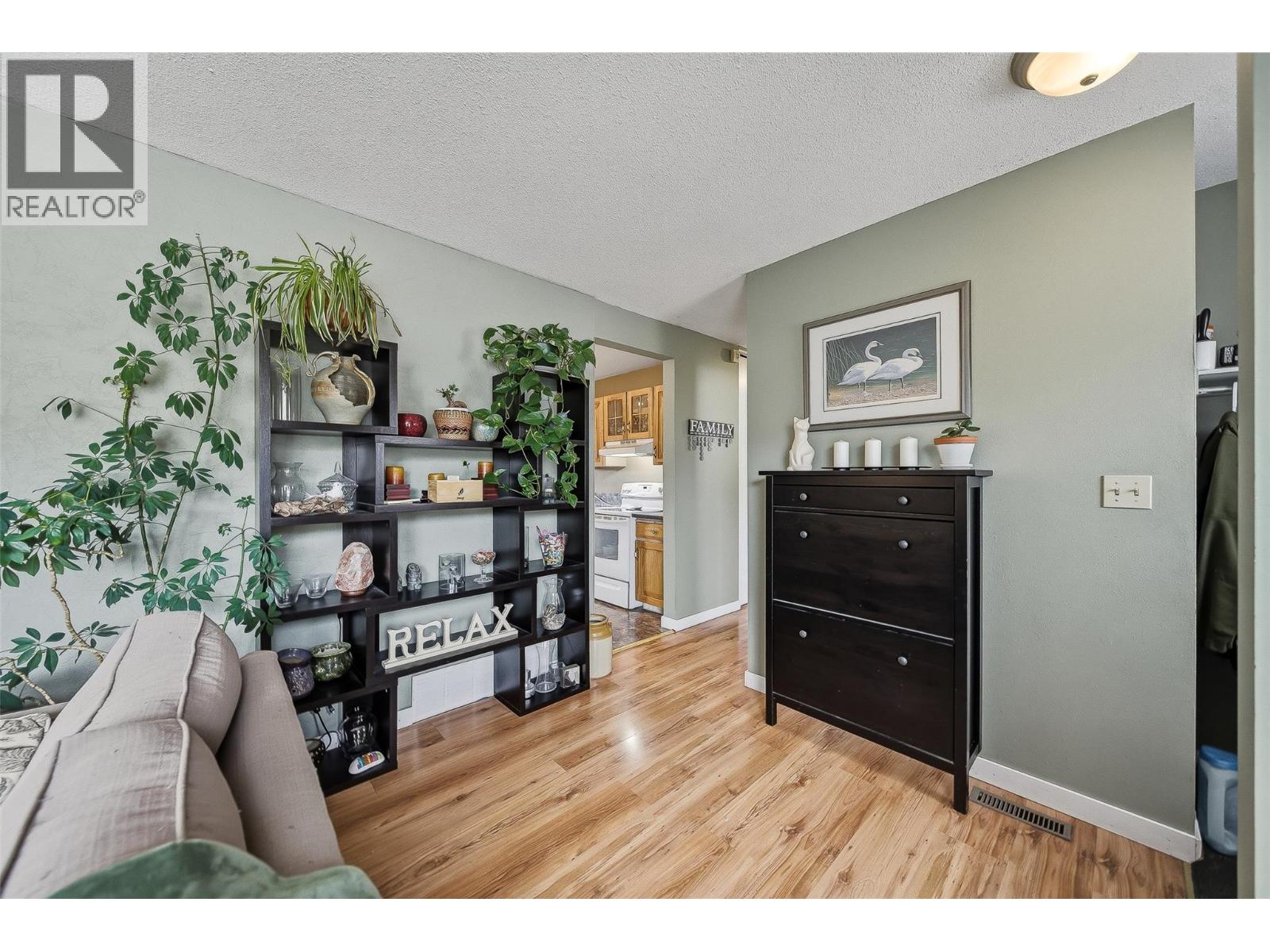 1125 Halston Avenue, Kamloops, British Columbia  V2B 2C2 - Photo 8 - 10399838