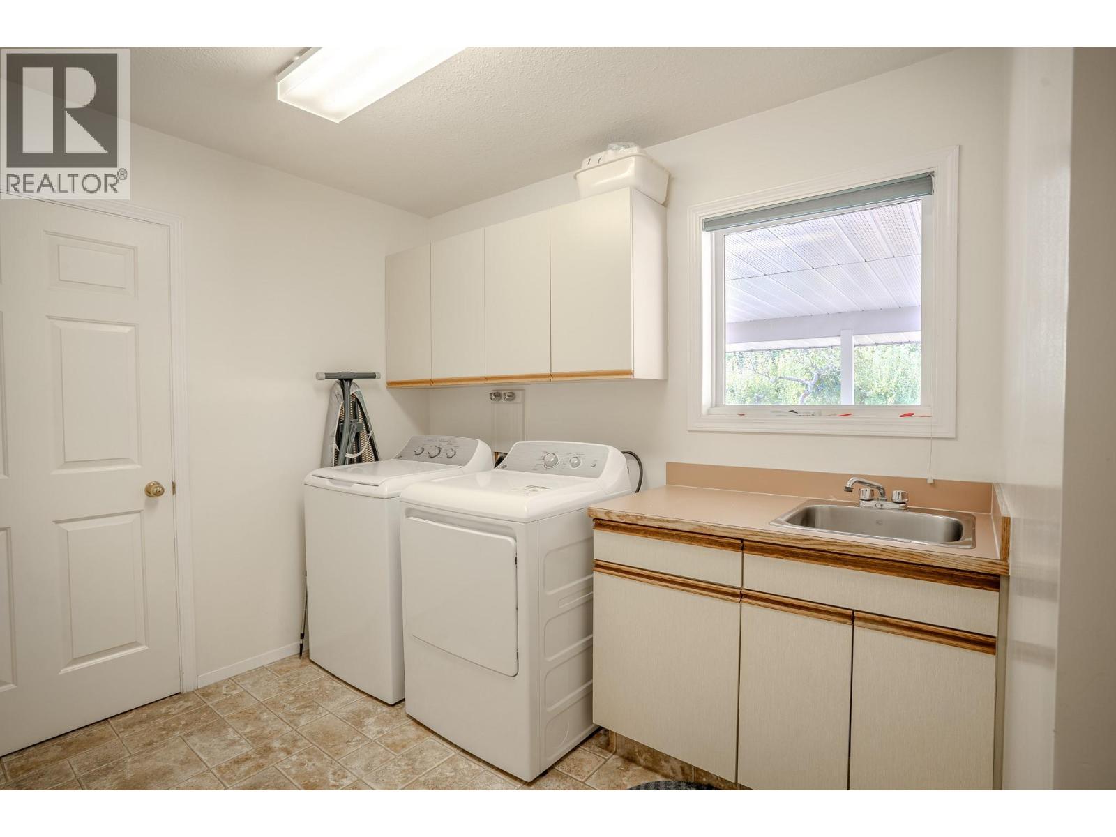 310 Arbutus Street, Chase, British Columbia  V0E 1M0 - Photo 33 - 10399801
