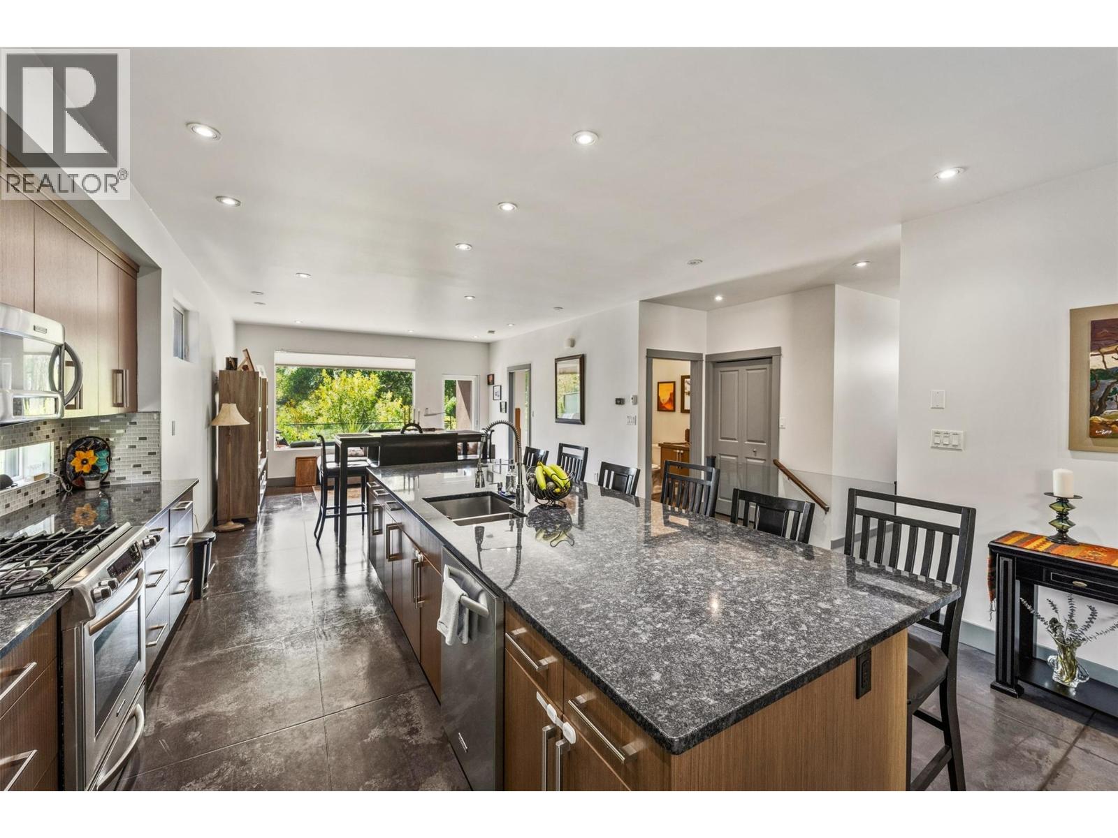 729 Creekside Road, Penticton, British Columbia  V2A 2C5 - Photo 11 - 10399816