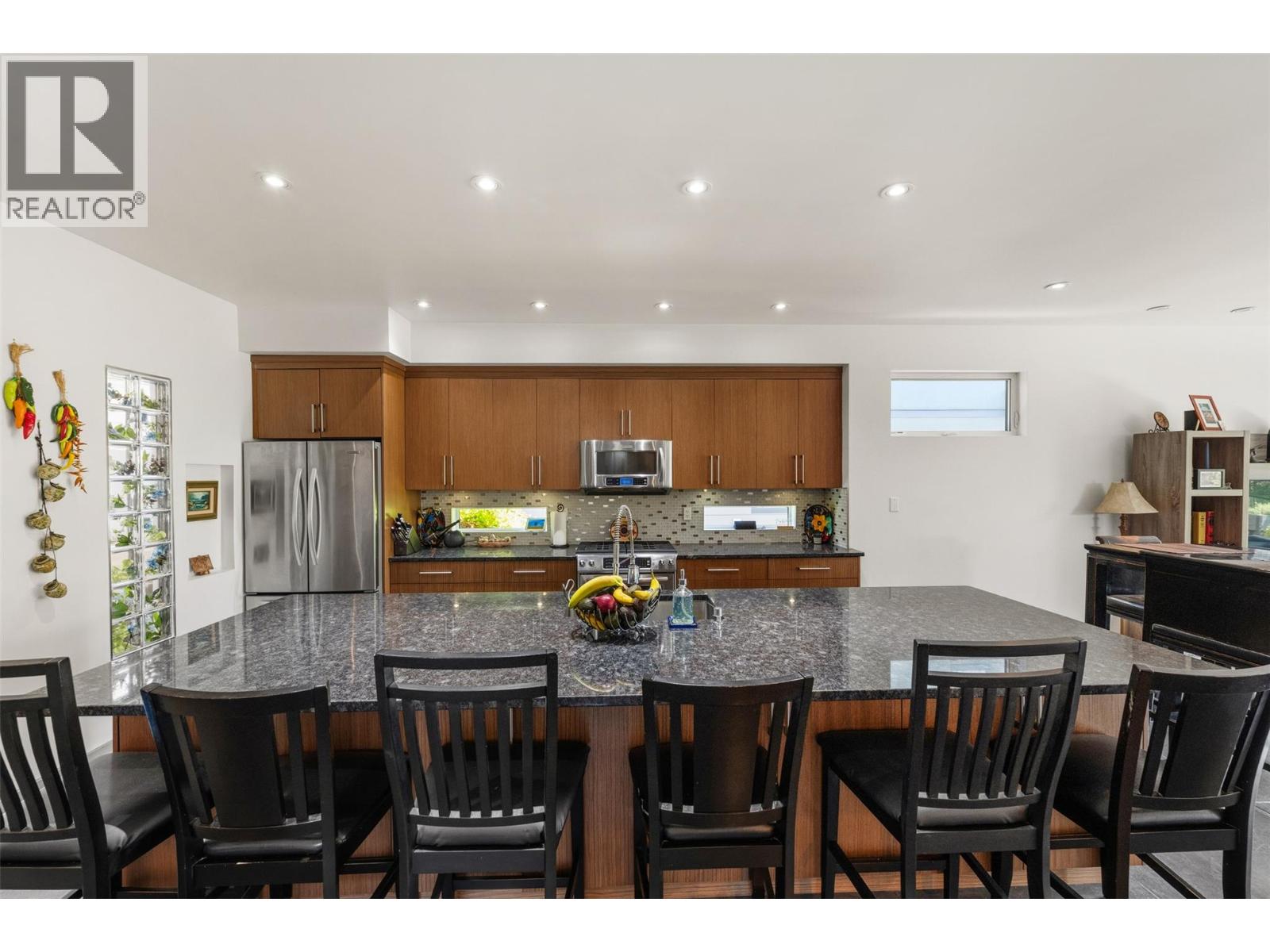 729 Creekside Road, Penticton, British Columbia  V2A 2C5 - Photo 14 - 10399816