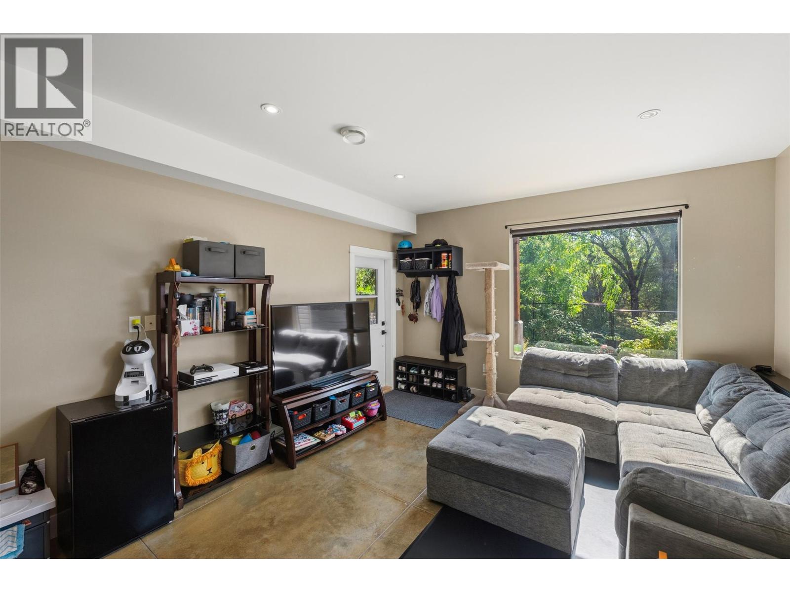 729 Creekside Road, Penticton, British Columbia  V2A 2C5 - Photo 36 - 10399816