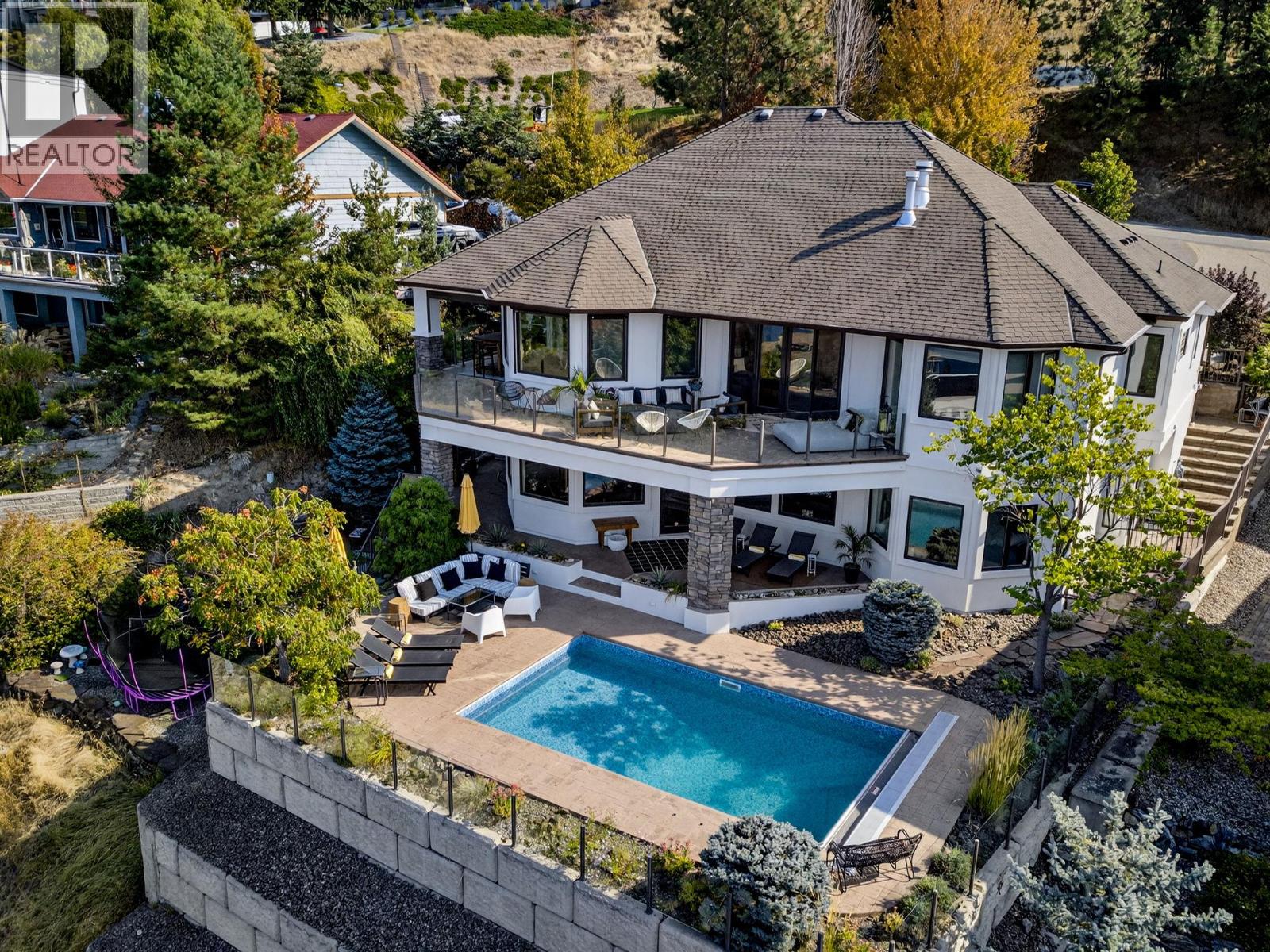 390 Okaview Road, Kelowna, British Columbia  V1W 4K3 - Photo 3 - 10399791