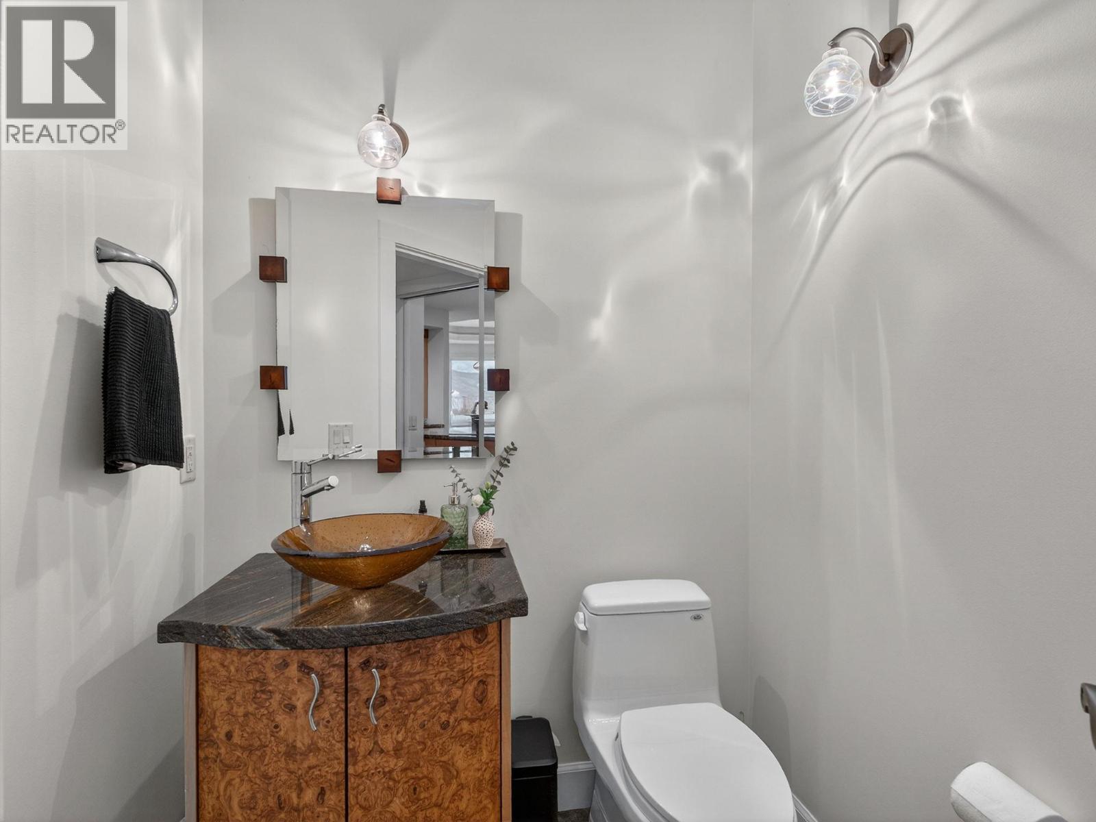 390 Okaview Road, Kelowna, British Columbia  V1W 4K3 - Photo 30 - 10399791