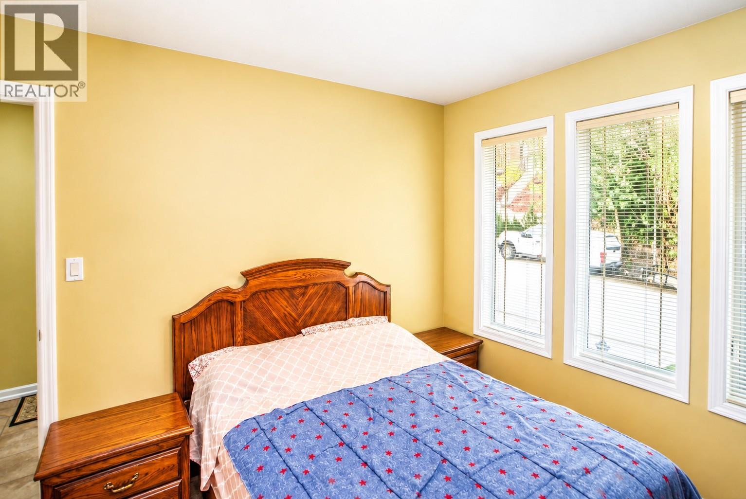 8128 Birchwood Drive, Trail, British Columbia  V1R 4Y3 - Photo 11 - 10399690