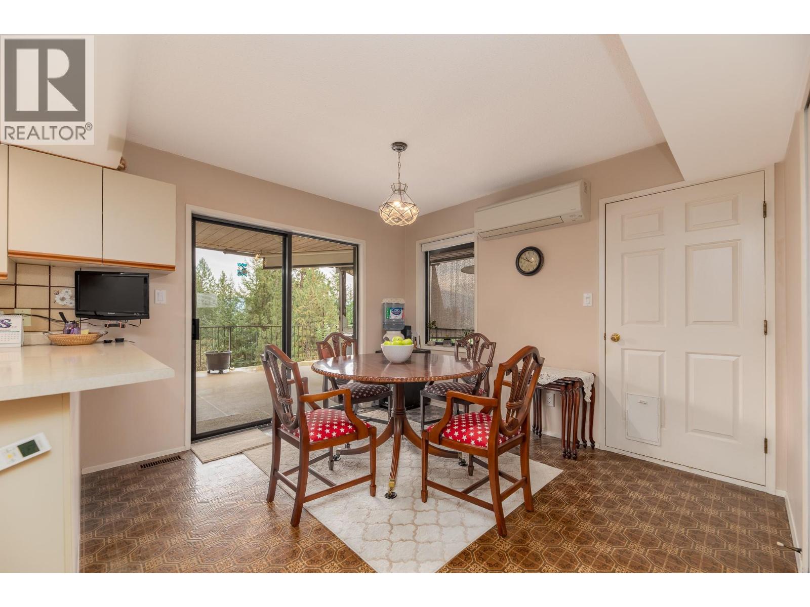 201 Sunnybrook Drive, Okanagan Falls, British Columbia  V0H 1R0 - Photo 18 - 10399020
