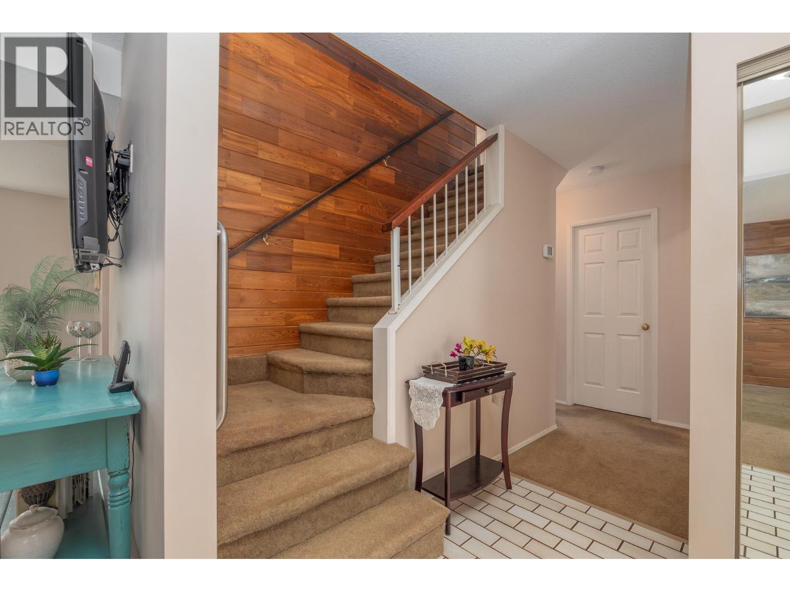 201 Sunnybrook Drive, Okanagan Falls, British Columbia  V0H 1R0 - Photo 19 - 10399020