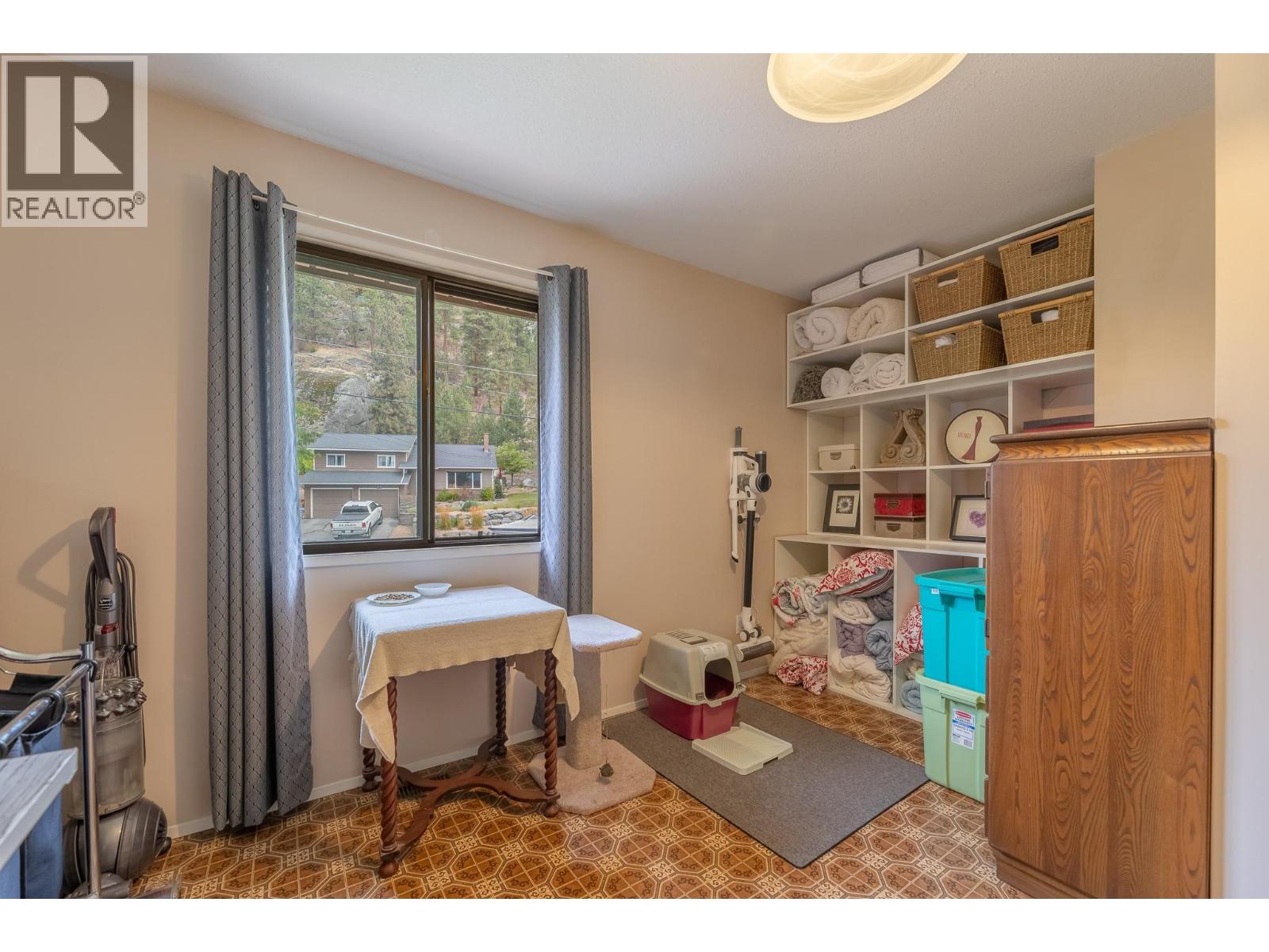 201 Sunnybrook Drive, Okanagan Falls, British Columbia  V0H 1R0 - Photo 26 - 10399020