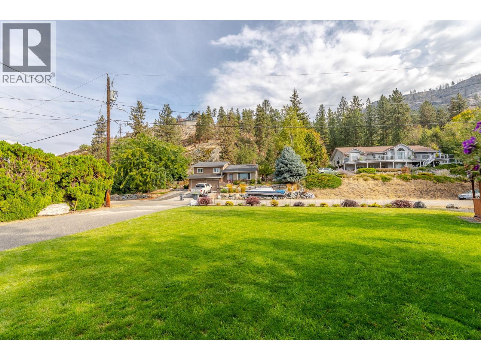 201 Sunnybrook Drive, Okanagan Falls, British Columbia  V0H 1R0 - Photo 37 - 10399020