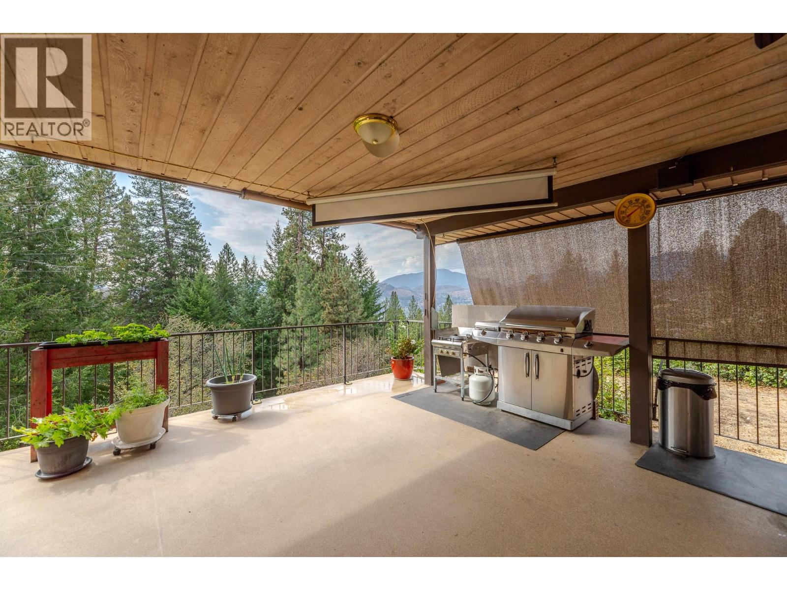 201 Sunnybrook Drive, Okanagan Falls, British Columbia  V0H 1R0 - Photo 4 - 10399020