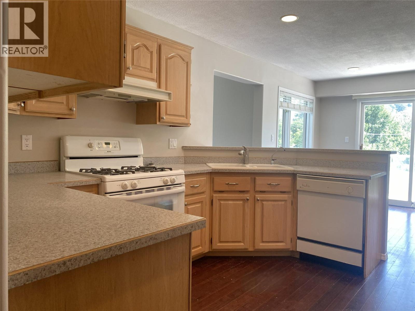 7594 2nd Street, Grand Forks, British Columbia  V0H 1H0 - Photo 13 - 10395359