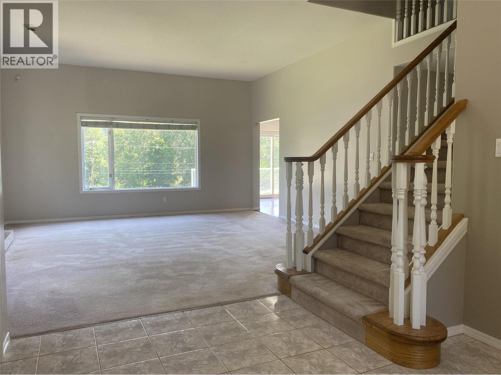 7594 2nd Street, Grand Forks, British Columbia  V0H 1H0 - Photo 4 - 10395359