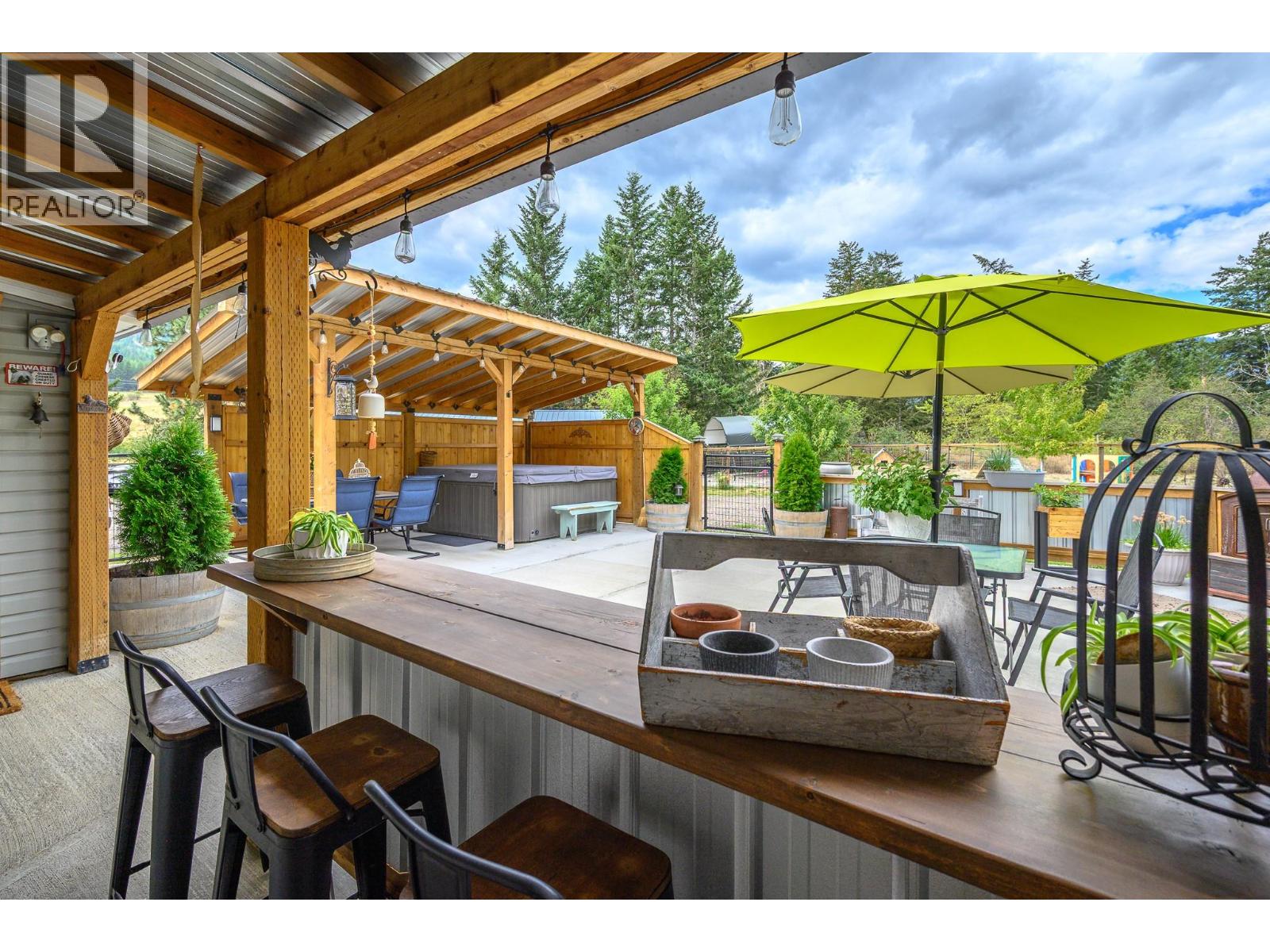 4446 Cedar Hill Road, Falkland, British Columbia  V0E 1W1 - Photo 1 - 10399387