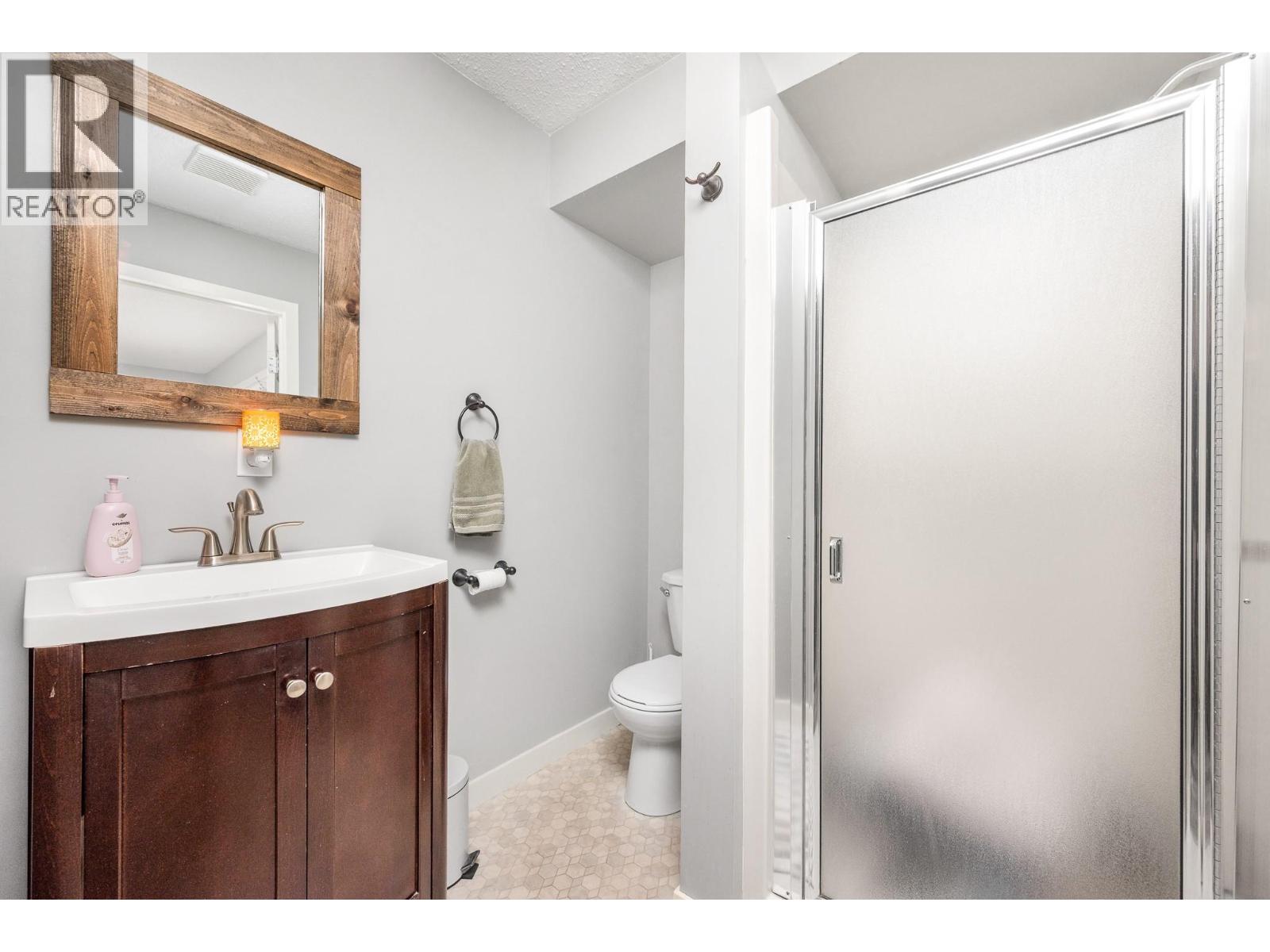 4446 Cedar Hill Road, Falkland, British Columbia  V0E 1W1 - Photo 23 - 10399387