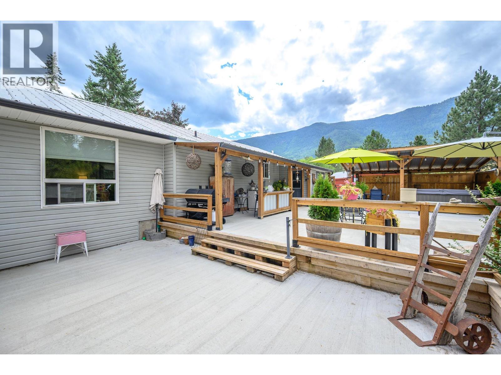 4446 Cedar Hill Road, Falkland, British Columbia  V0E 1W1 - Photo 35 - 10399387